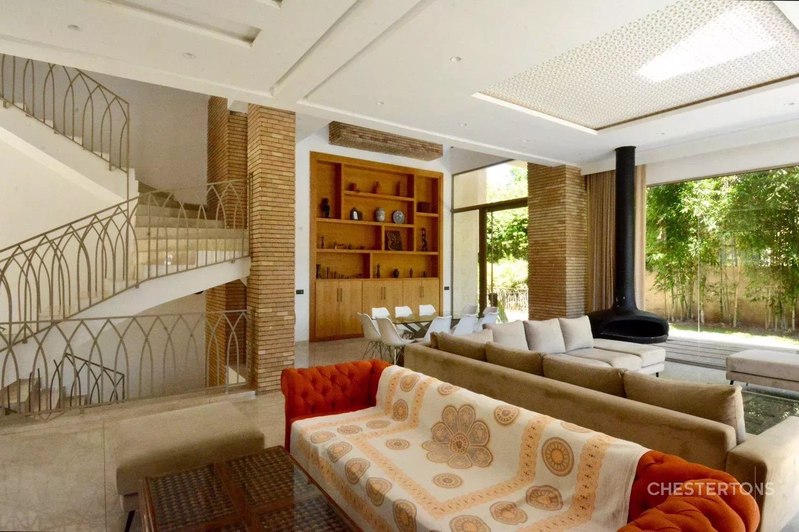 Image of Villa - 5 Bedrooms for Sale in Marrakech-Ménara-Marrakech-Morocco, Image 12