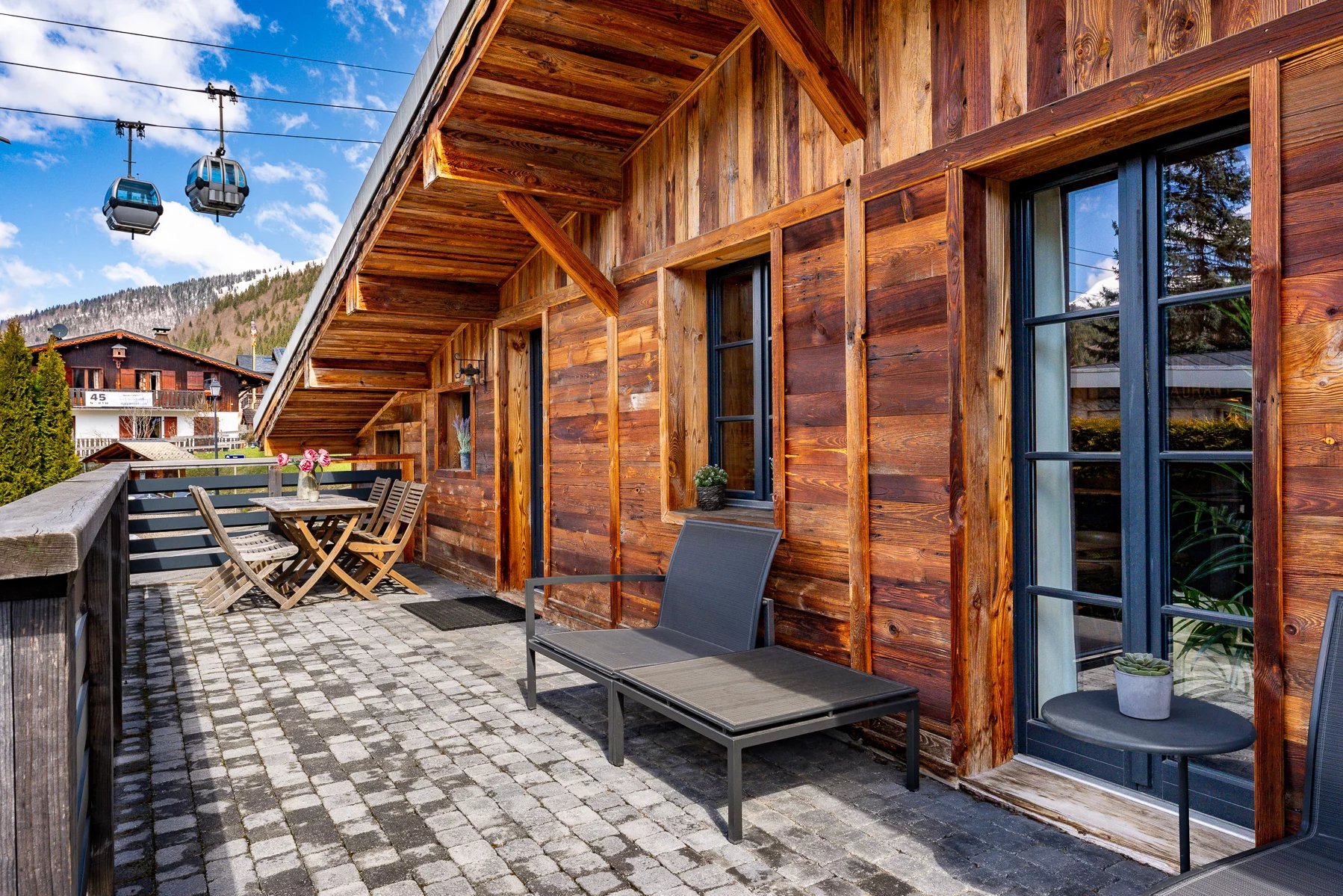Photo of MORZINE - 4 bedroom chalet - excellent location