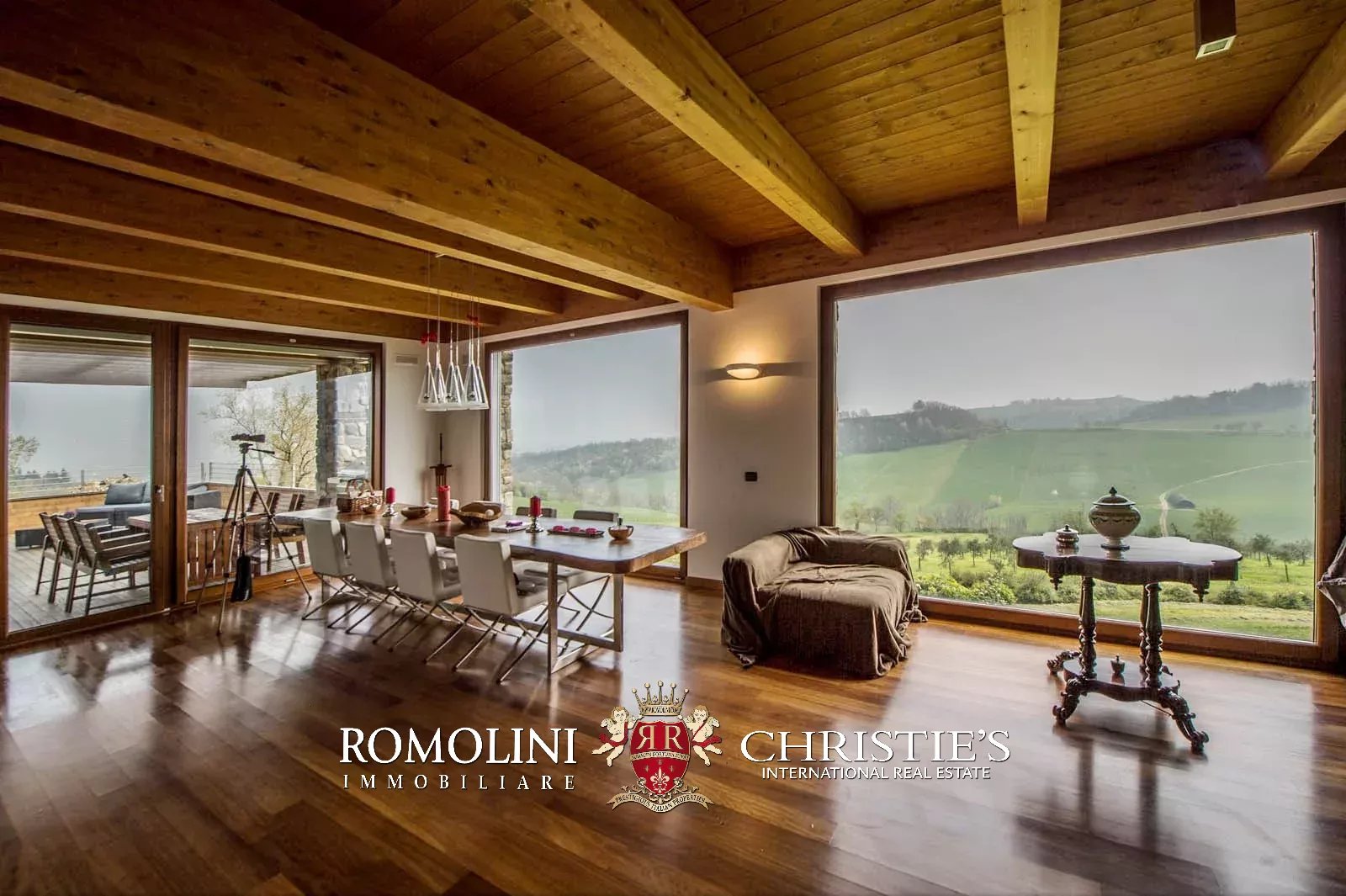 3 Bedroom Villa/Townhouse's Image 37