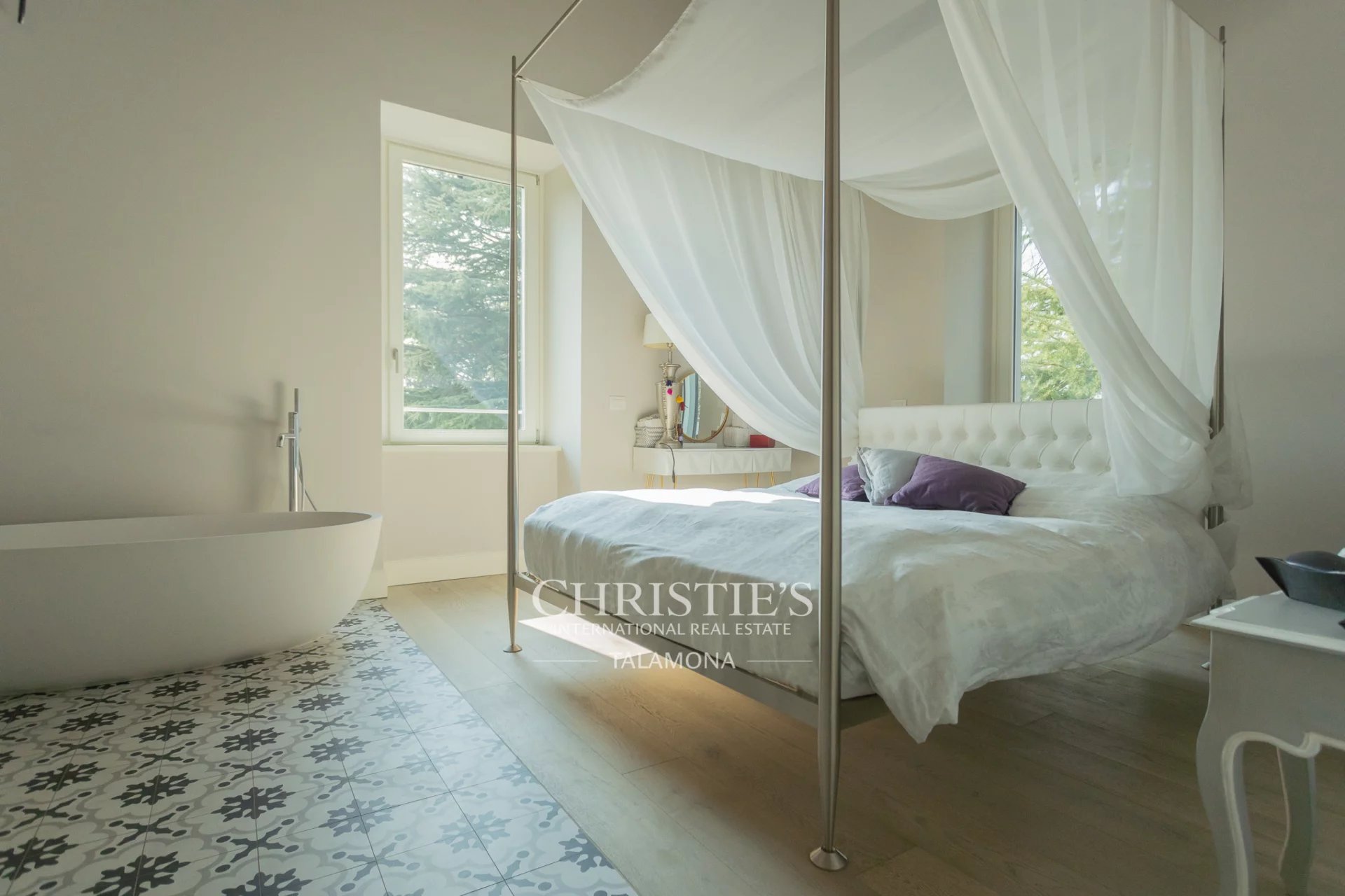 3 Bedroom Villa/Townhouse's Image 32