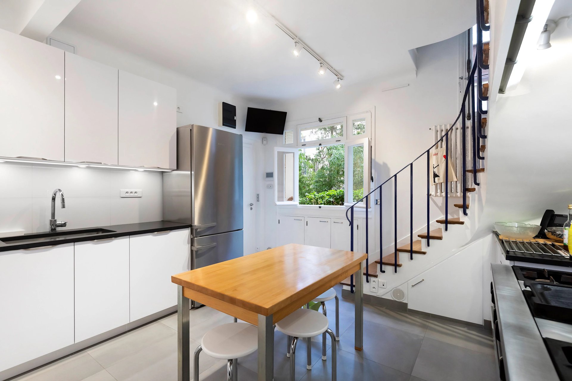 6 Bedroom Villa/Townhouse's Image 14