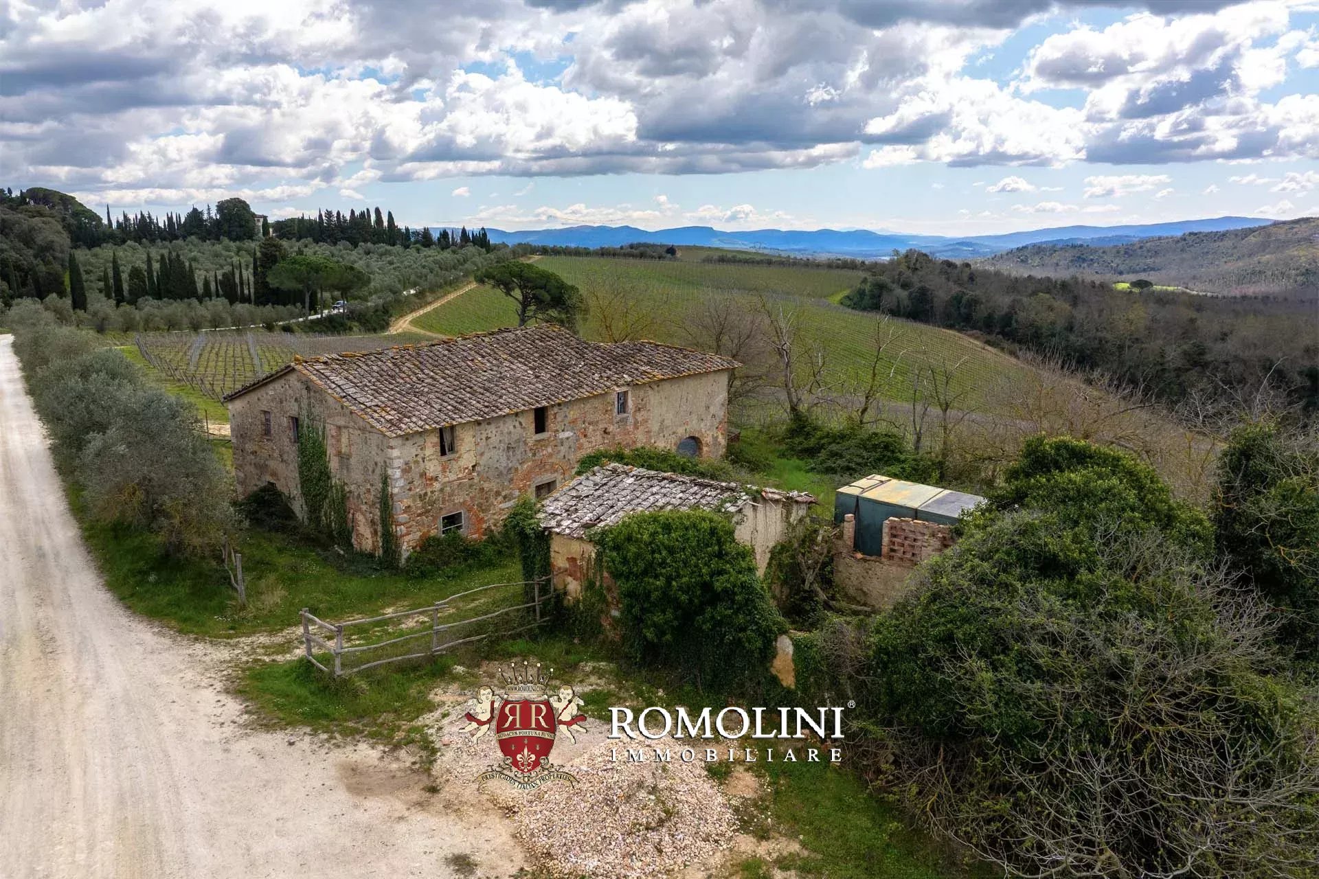 35 Bedroom Vineyard's Image 118