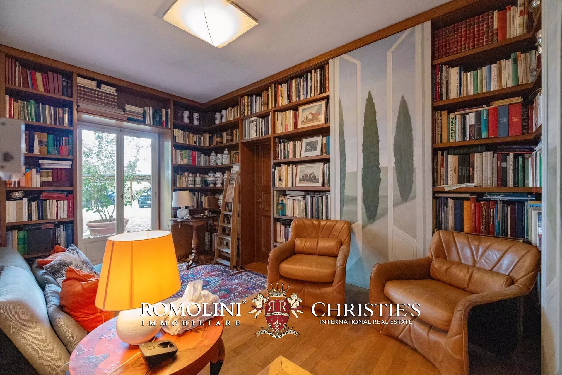 4 Bedroom Villa/Townhouse's Image 31