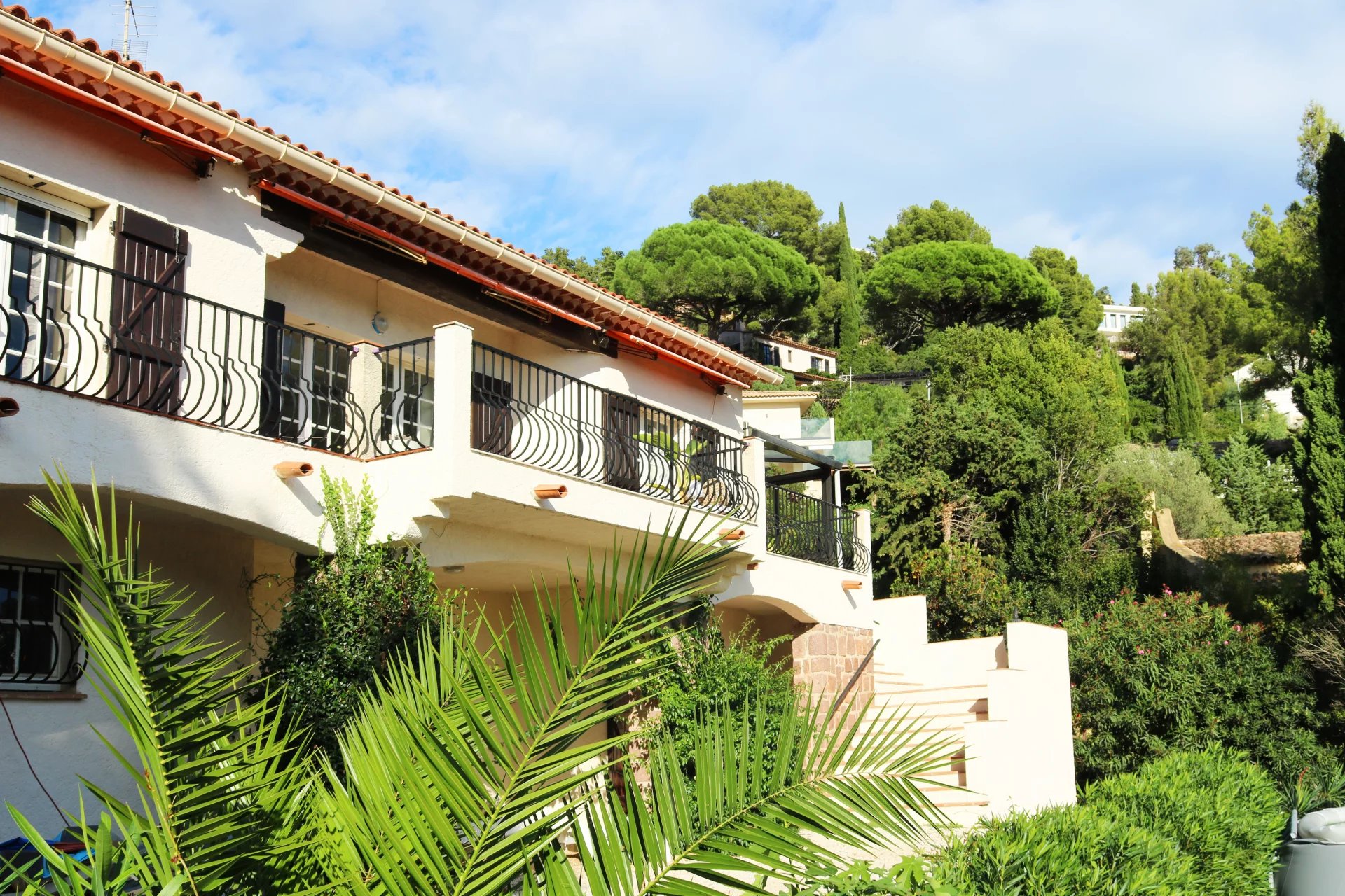 Charmante Villa avec vue mer à Roquebrune-sur-Argens. Quartier Les Issambres