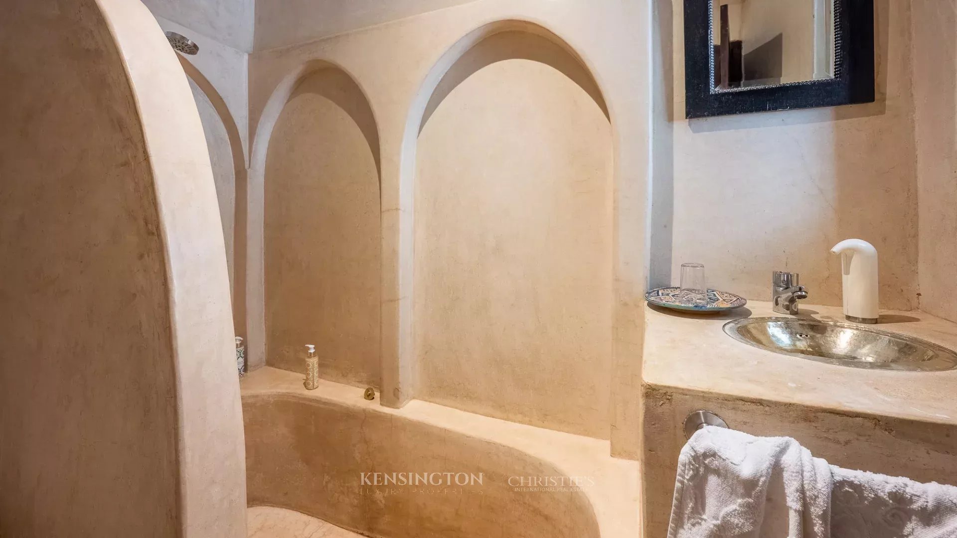 4 Bedroom Villa/Townhouse's Image 12