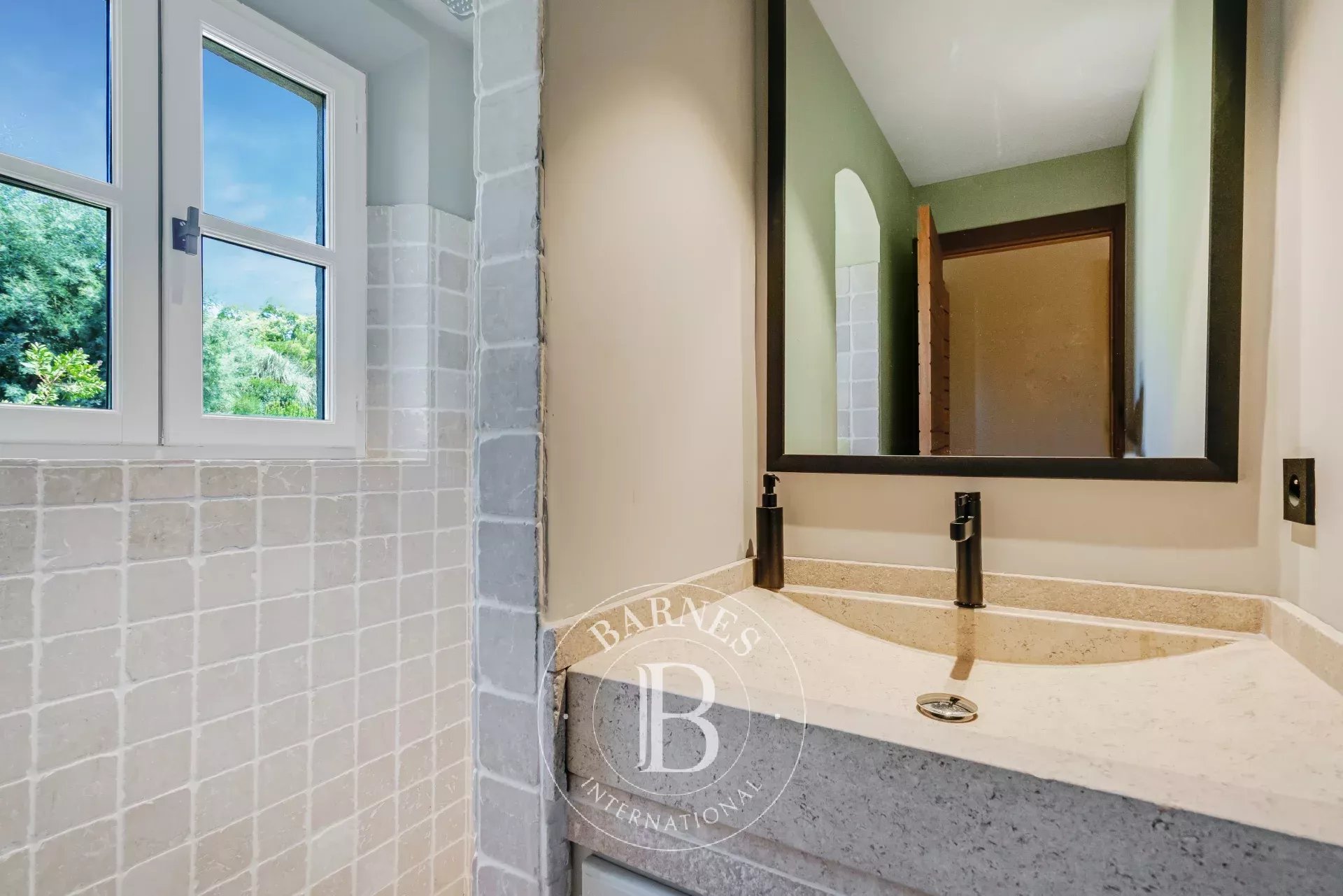 Ev Gassin - picture 16