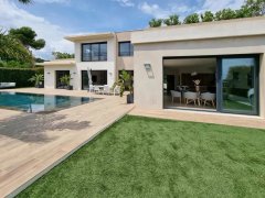 Cannes Modern Sea View Villa for sale with Pool — photo 7 of 8
