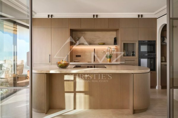 SOLE AGENT: Stunning contemporary apartment with breathtaking sea views — photo 3