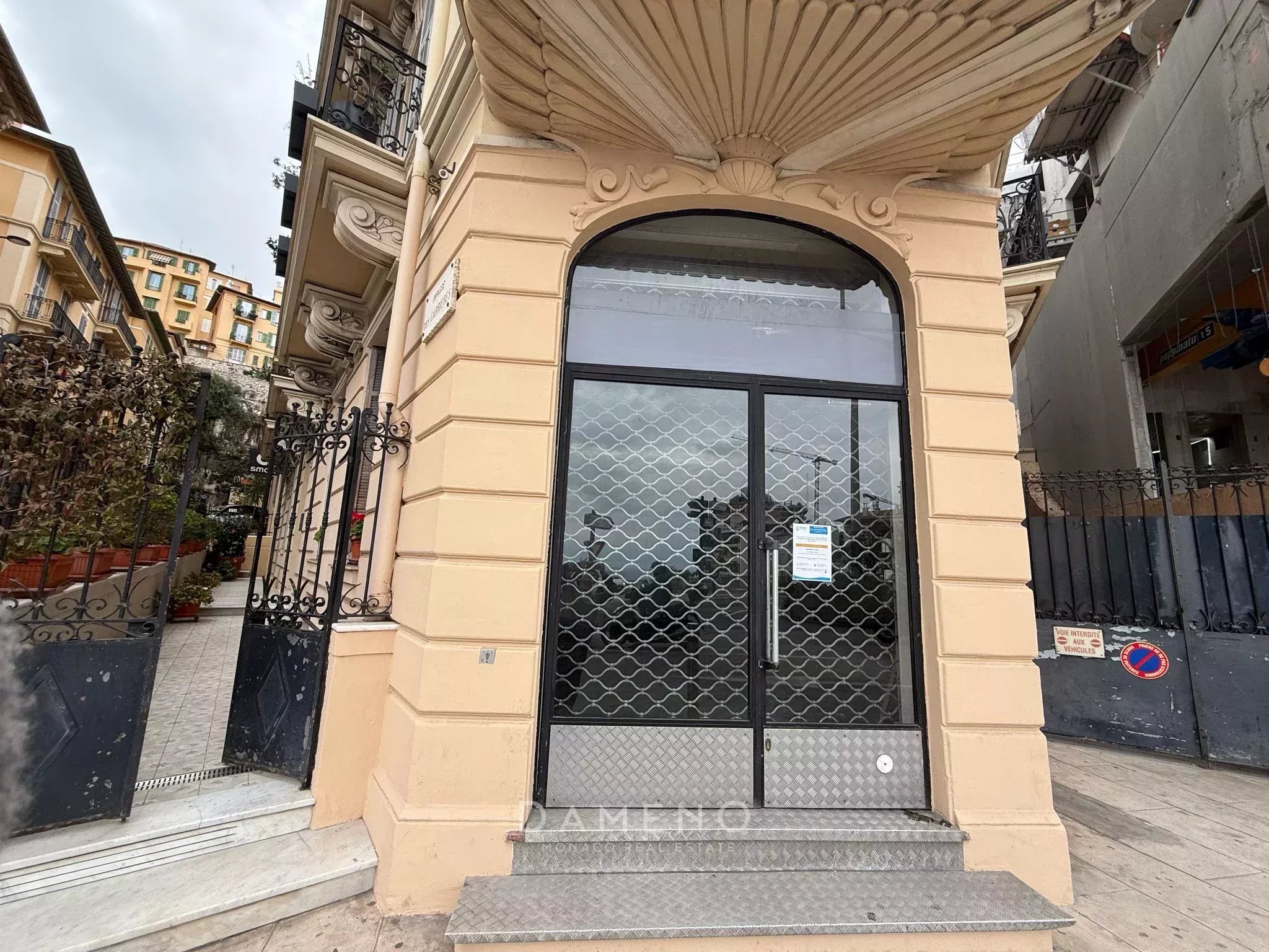 Local commercial Monaco - Rainier III