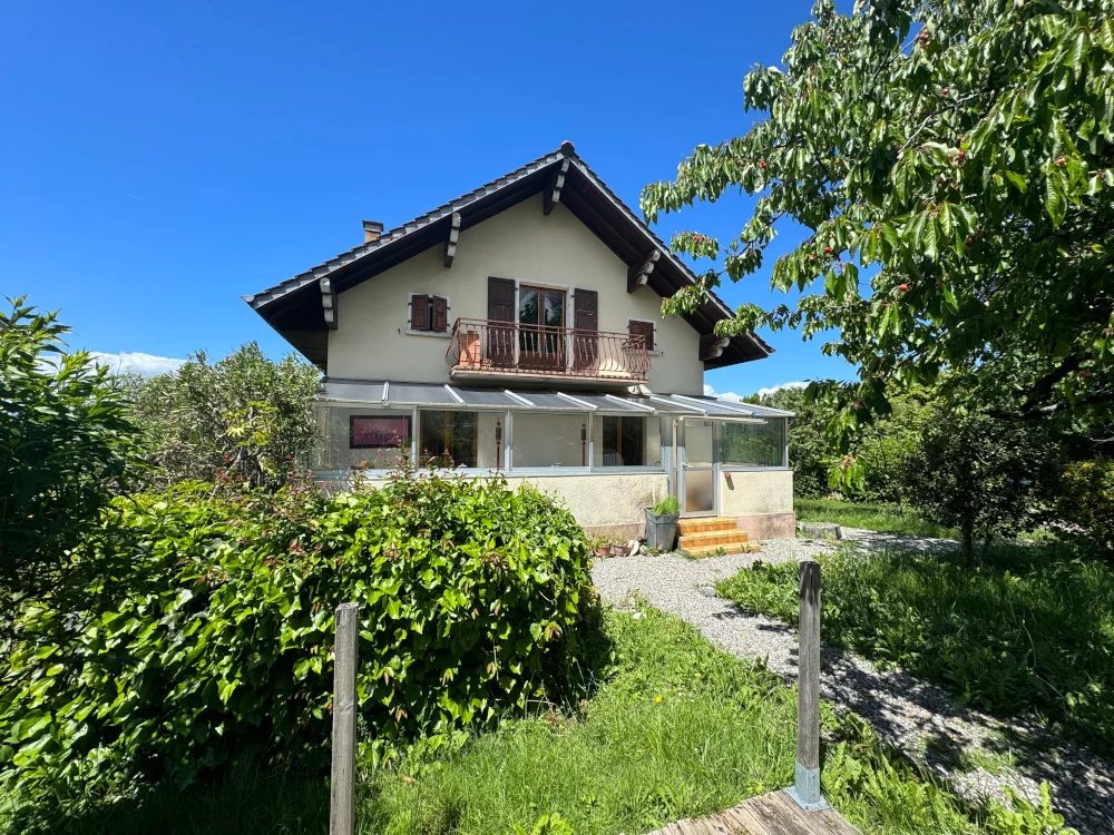 MAISON À RÉNOVER