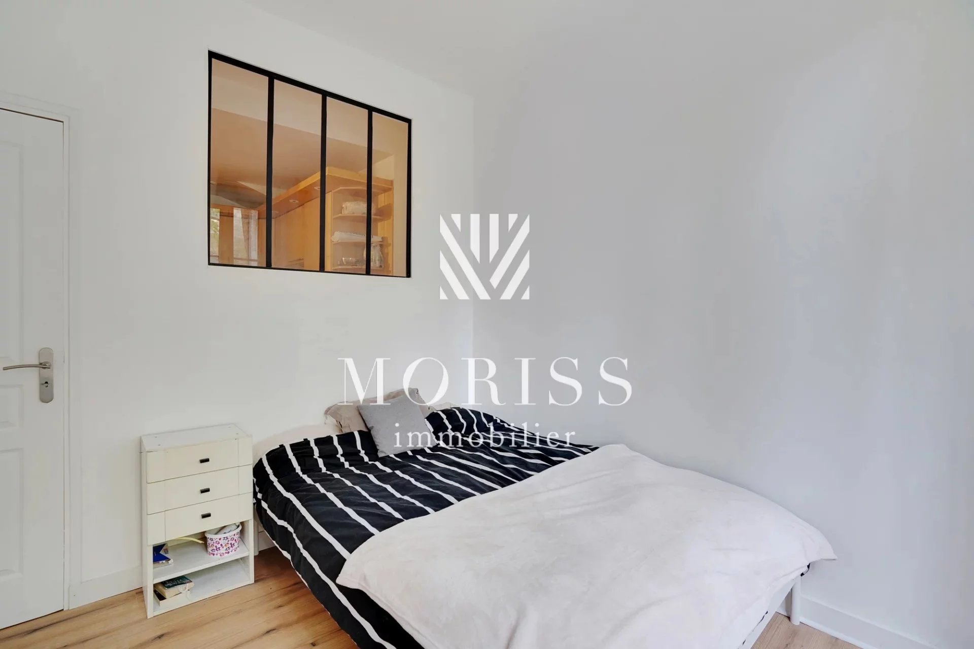 APPARTEMENT - 2 PIECES - ILE SAINT LOUIS - REFAIT A NEUF - Image 1