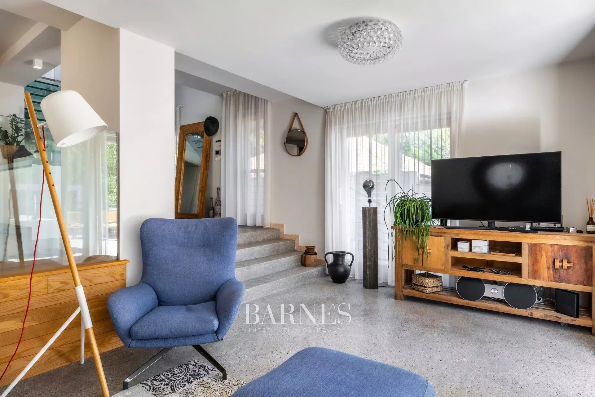 Ev Tihany - picture 11