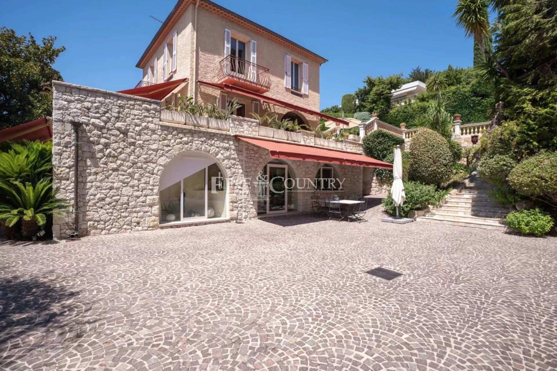 Photo of For Sale – Charming Villa in the Heart of Le Cannet Victoria