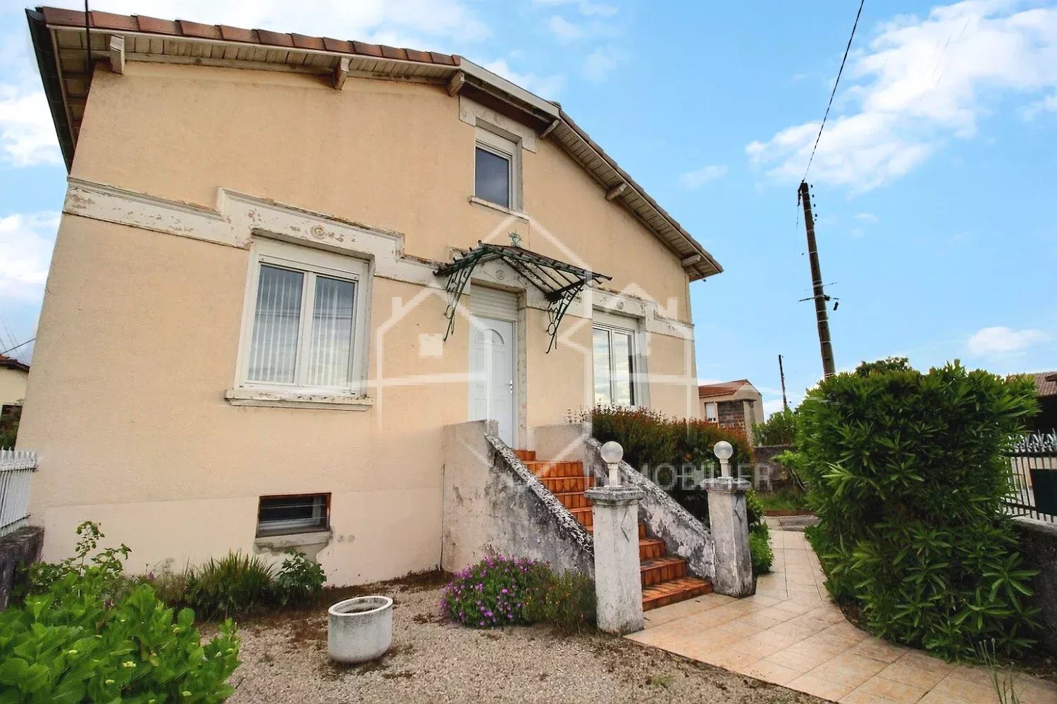 Maison à étage de 108 m² sur parcelle de 752 m² constructible