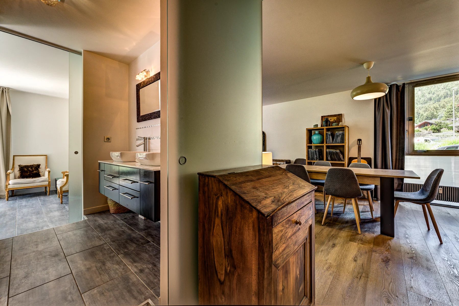 Photo of CHAMONIX - A large bright 2-bedroom apartment