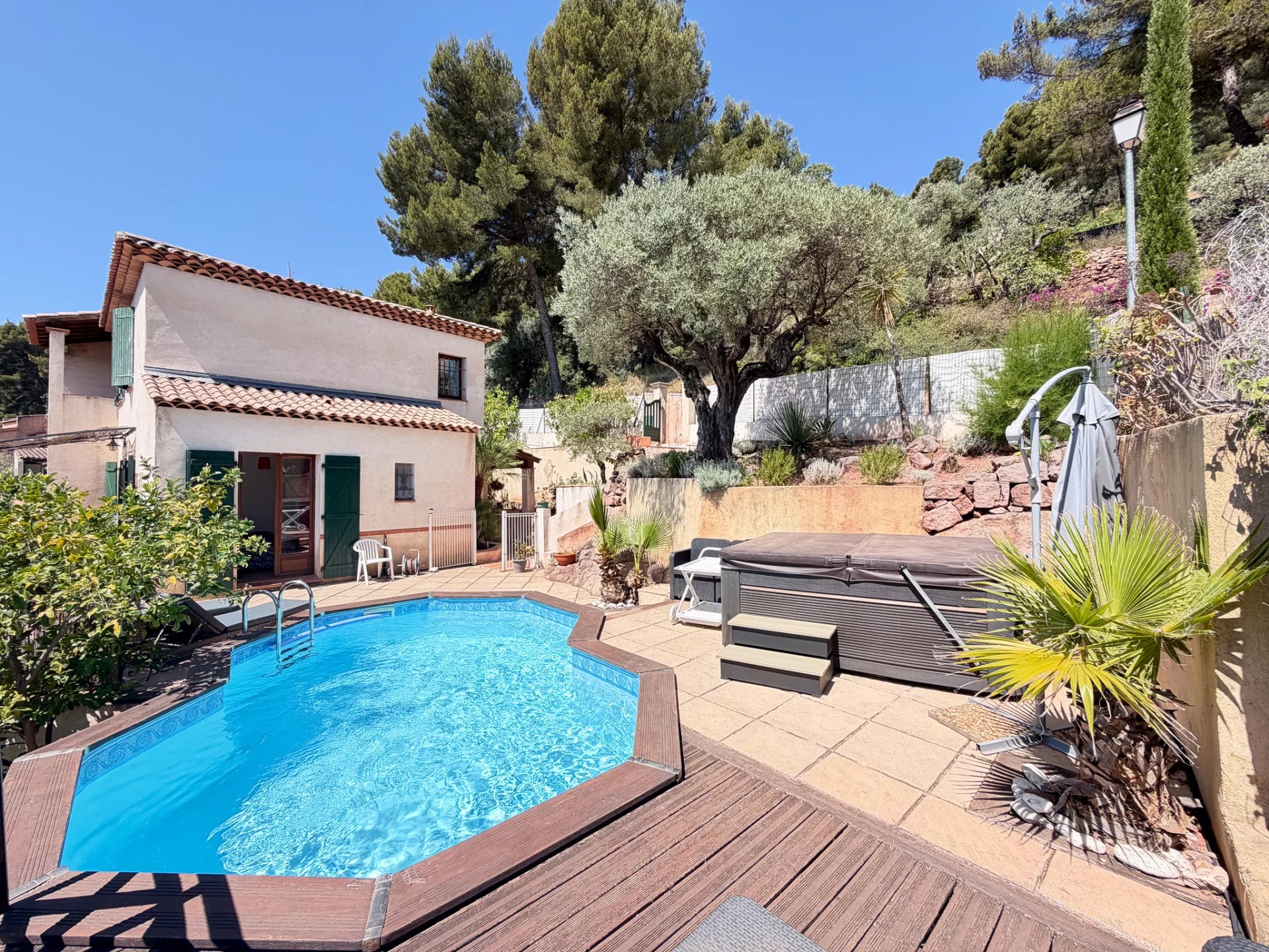 LA FARLEDE MAISON TYPE 5