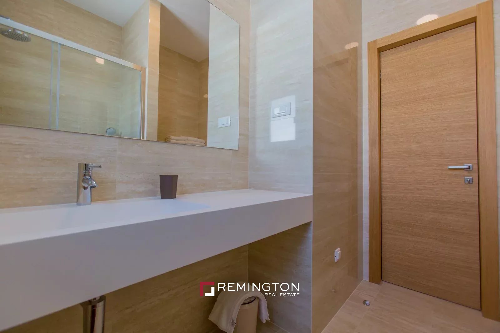 4 Bedroom Villa/Townhouse's Image 5