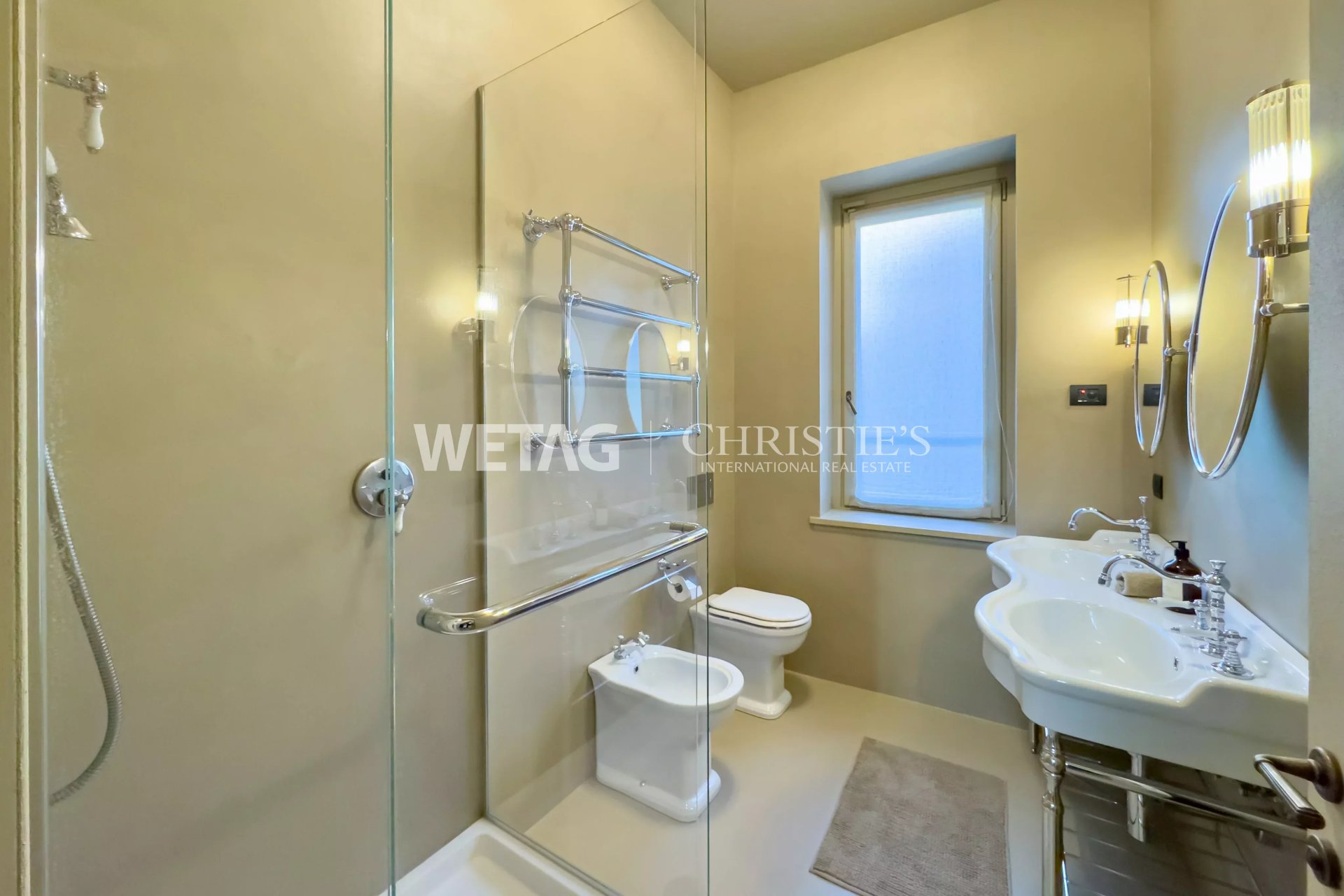 5 Bedroom Villa/Townhouse's Image 10