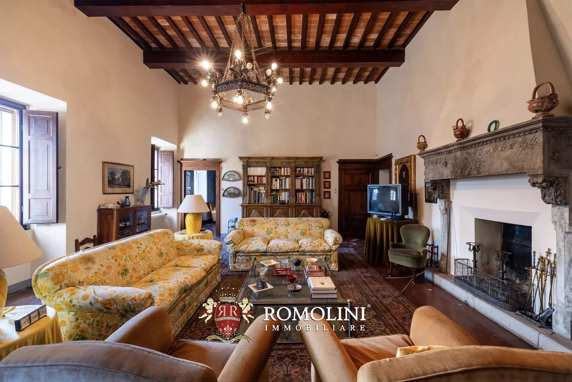 70 Bedroom Chateau's Image 22