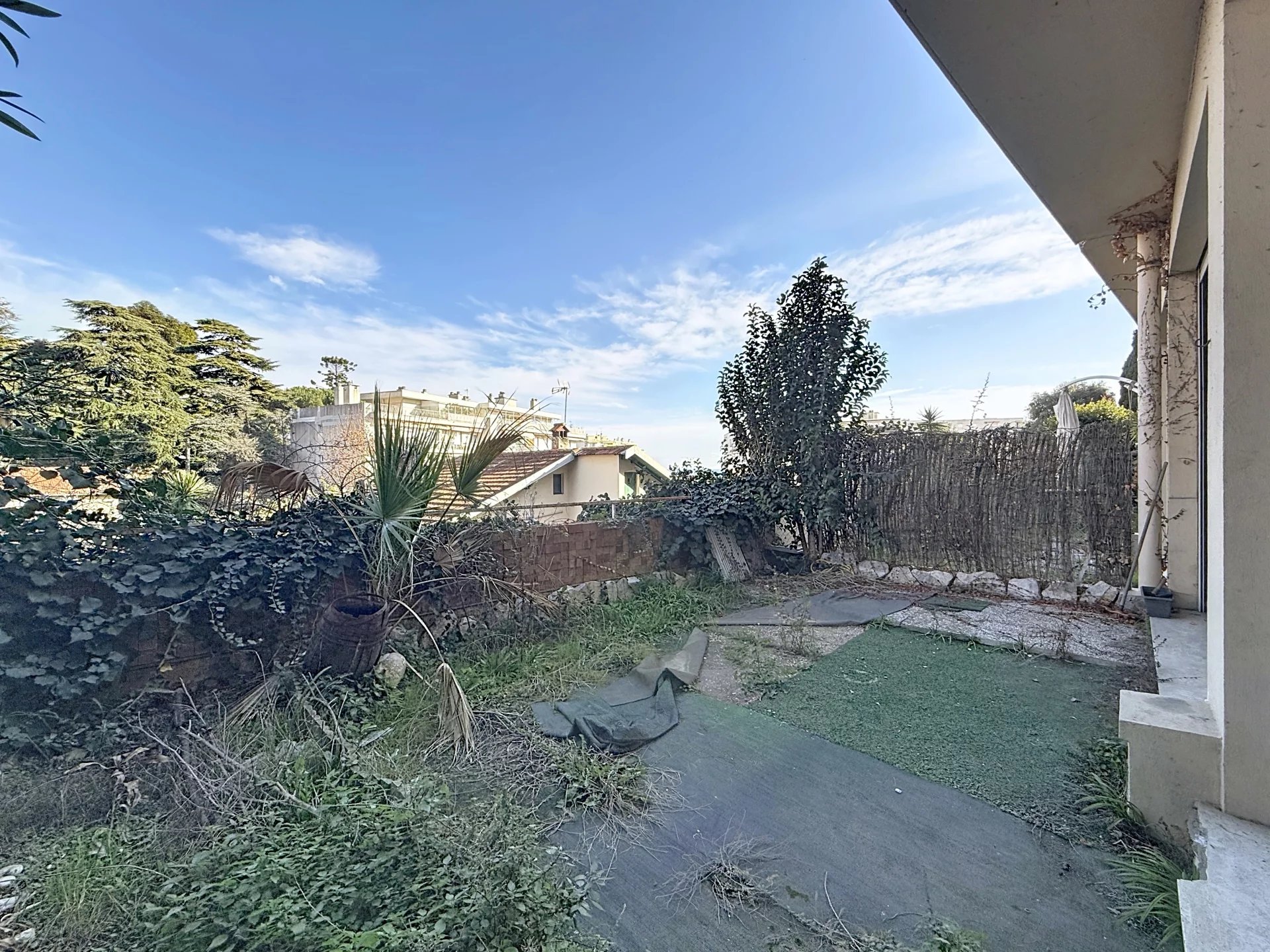 NICE - CARRAS - FERBER - RDJ - JARDIN - APERÇU MER