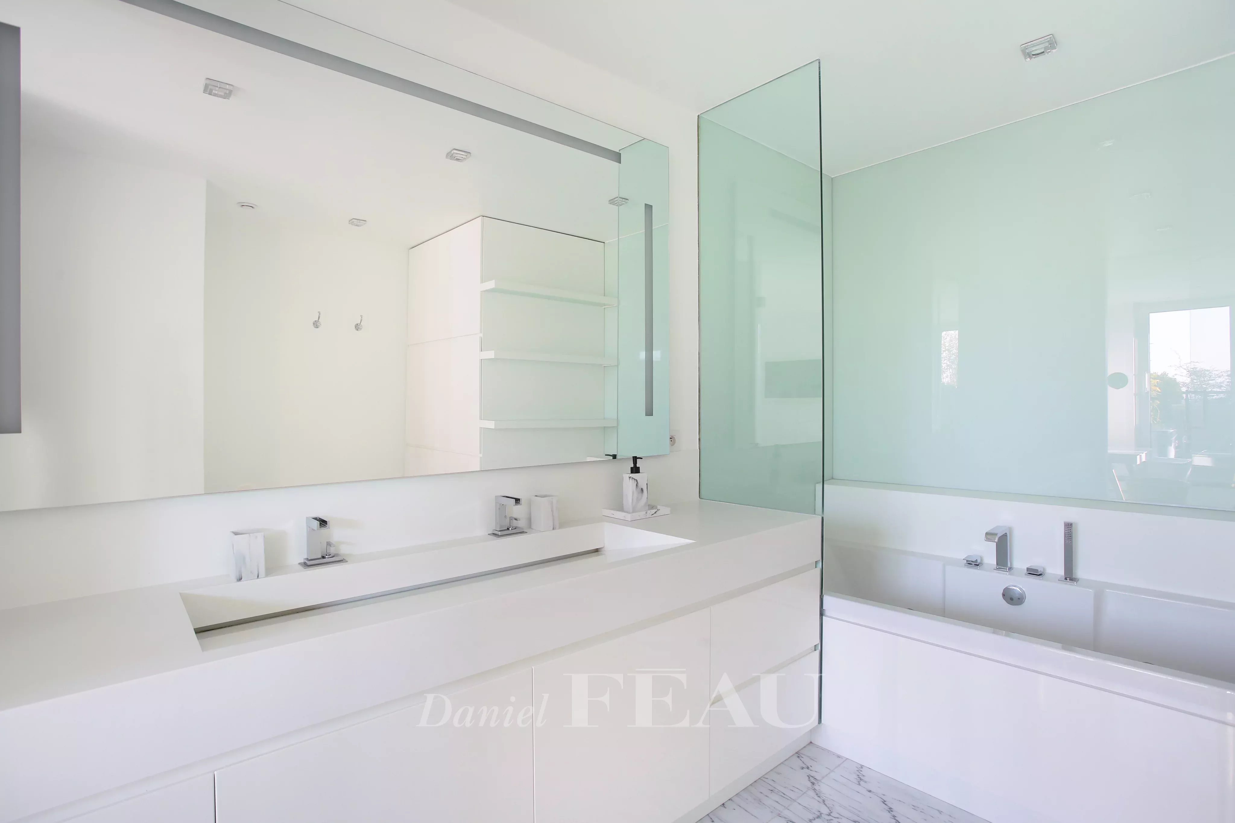 Rental Apartment Paris 16th