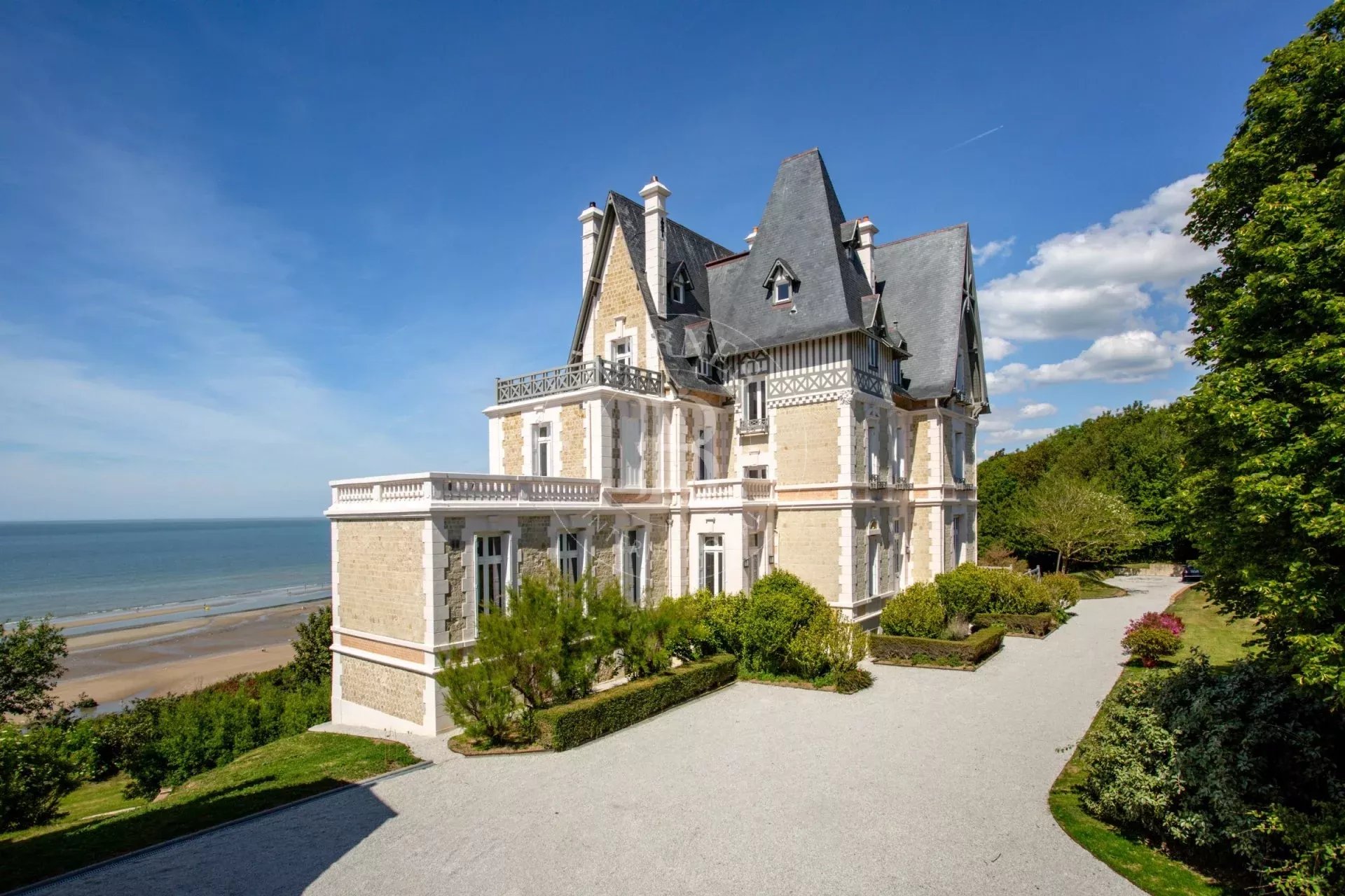 Deauville  - Propriété  9 Chambres - picture 2