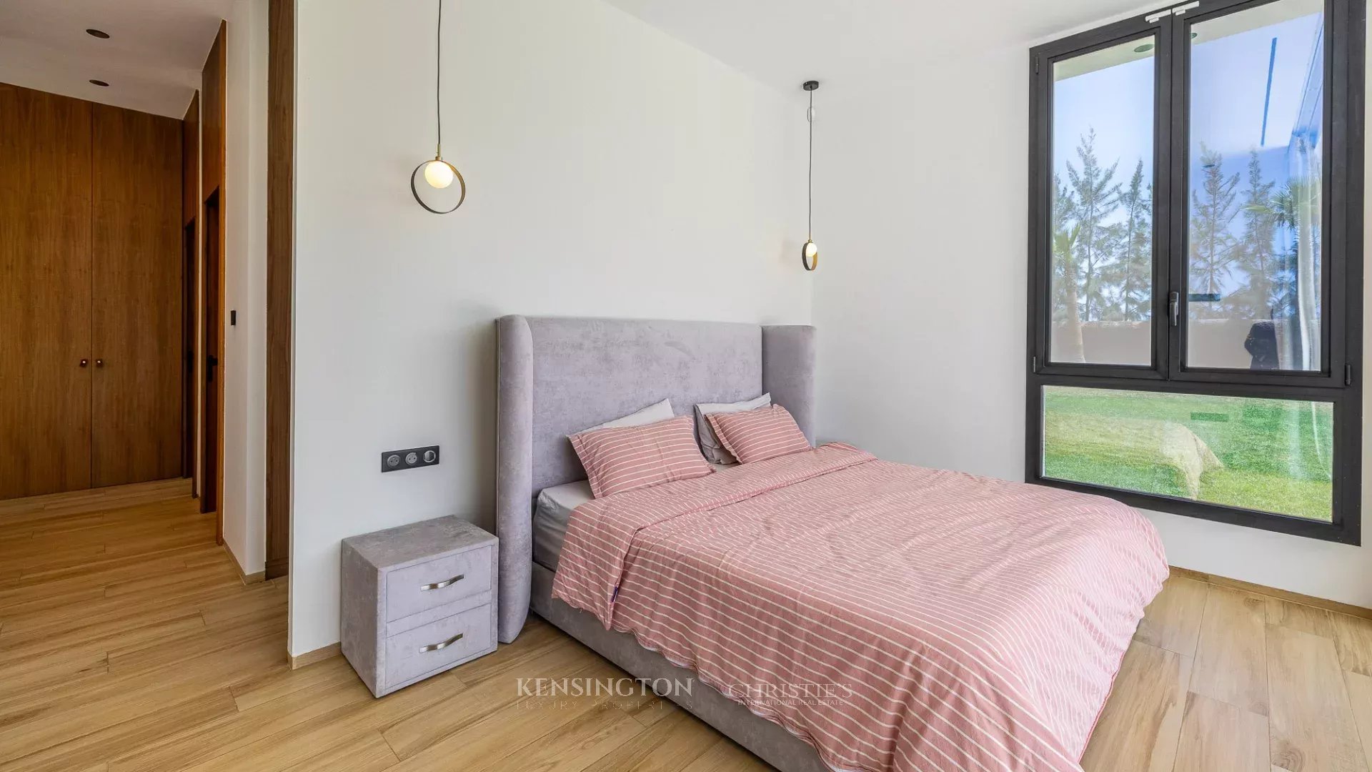 8 Bedroom Villa/Townhouse's Image 25