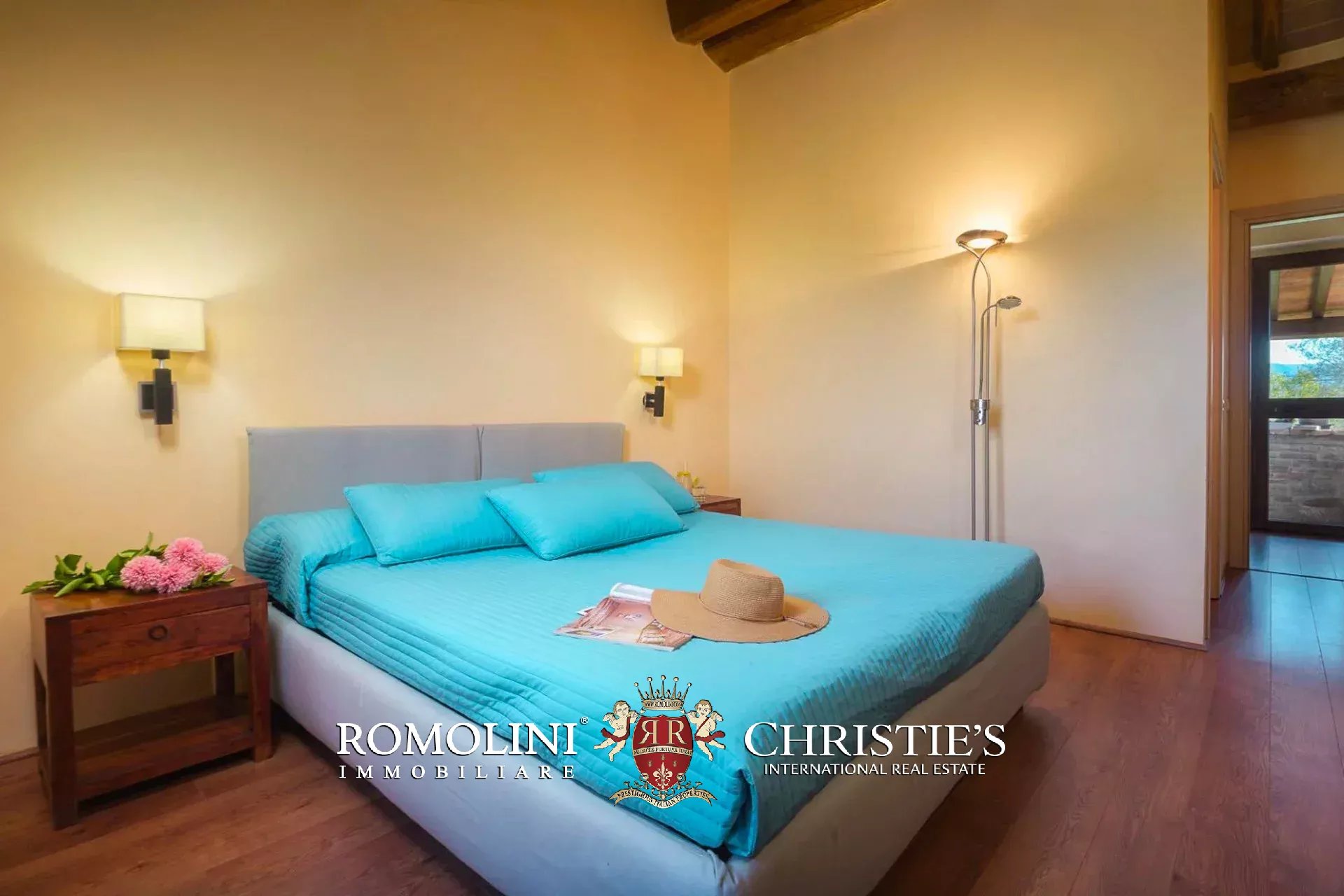 9 Bedroom Villa/Townhouse's Image 20