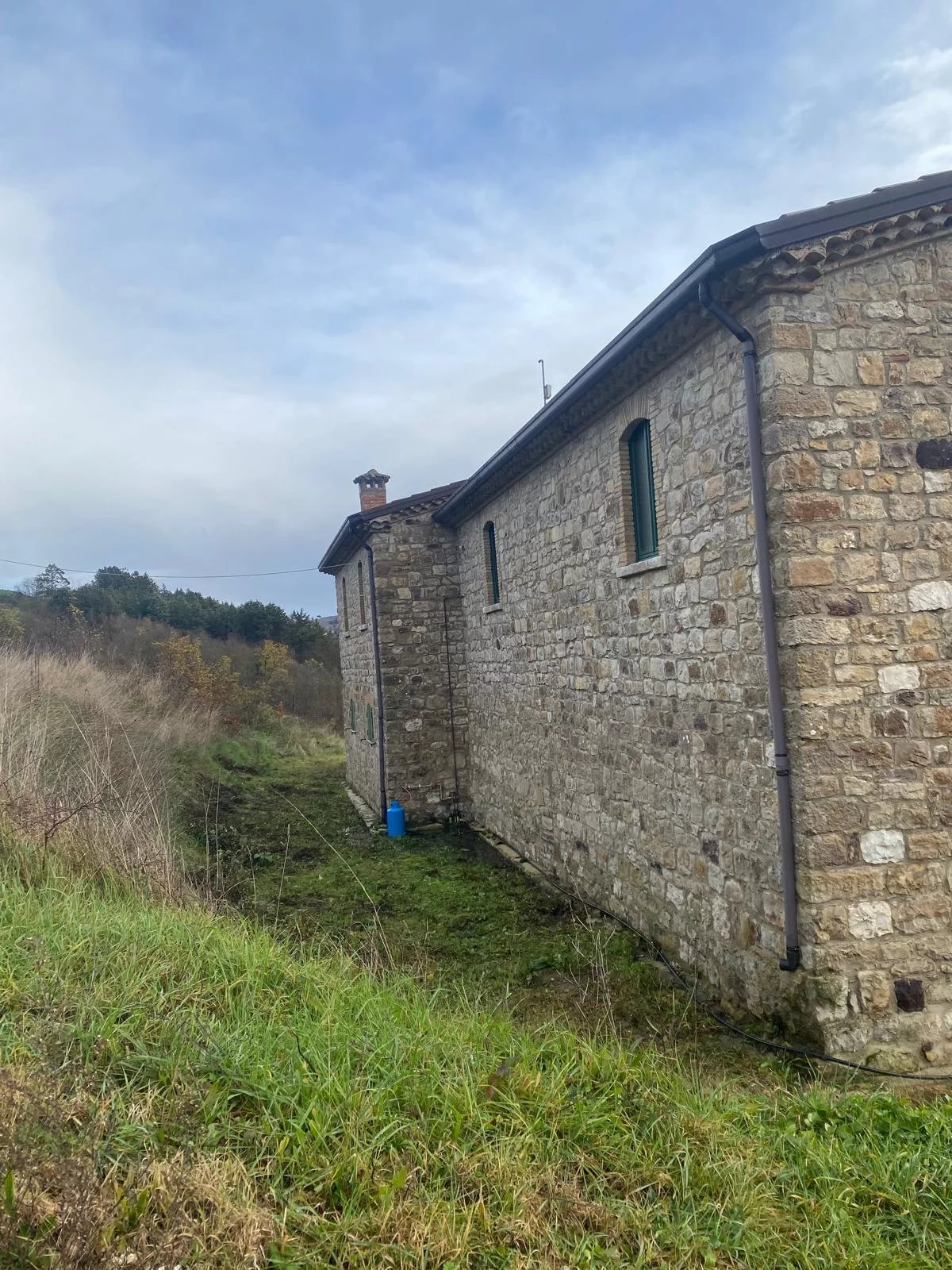 Renovated Country House with Panoramic Views – Fragneto Monforte - picture 13 title=