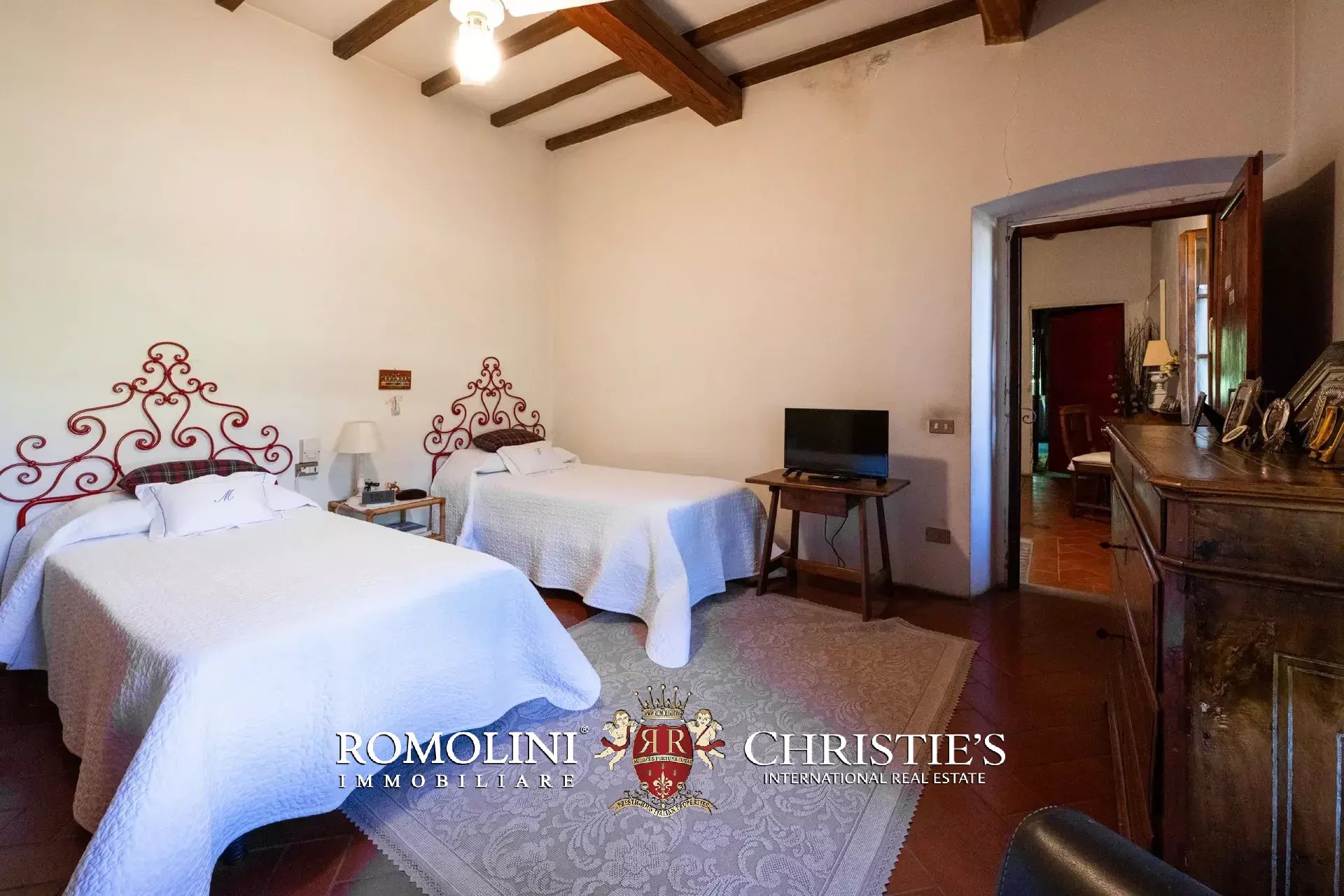 5 Bedroom Villa/Townhouse's Image 19