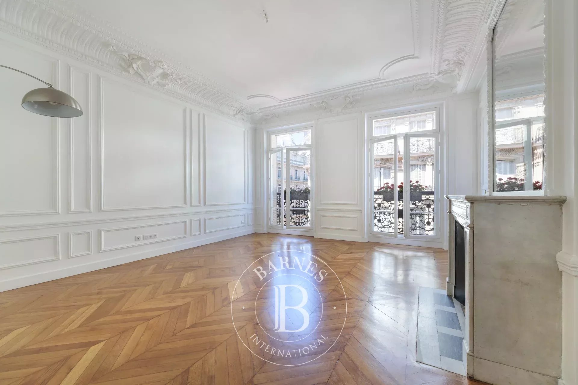 Piso Paris 75008  -  ref 87177279 (picture 2)