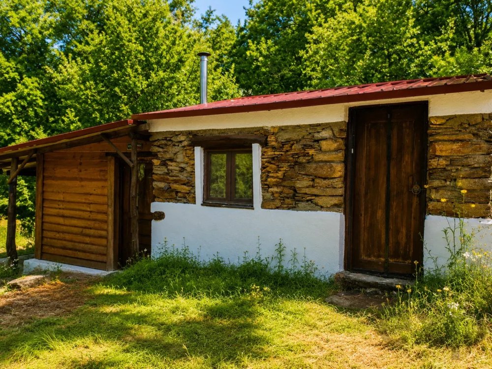 Tábua - Casinha de Xisto Off-Grid com 6220 m² de Terreno