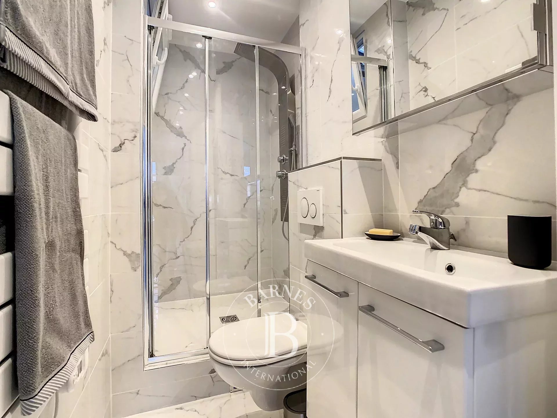 Daire Paris 18ème - picture 7