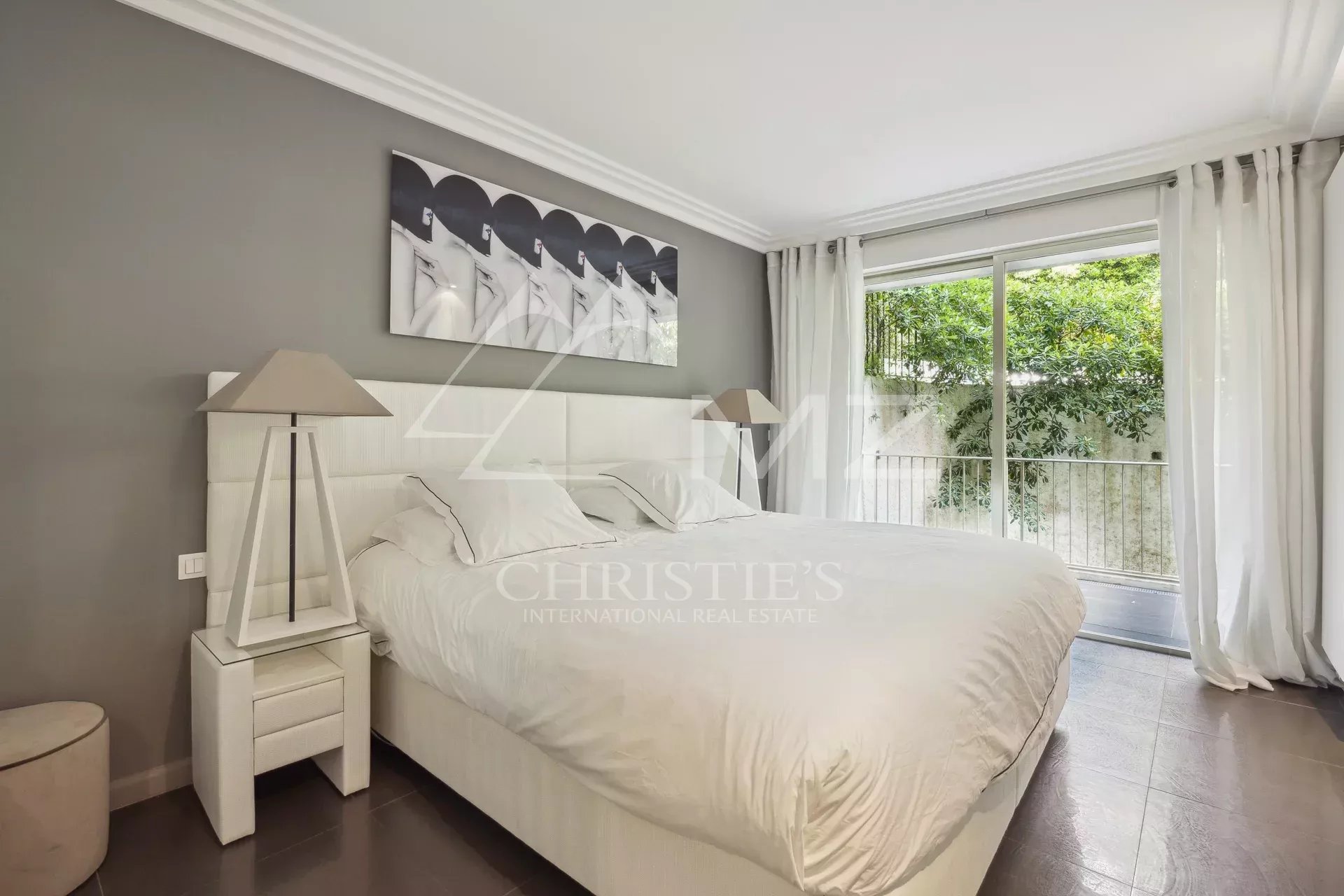 2 Bedroom Apartment/Flat's Image 8