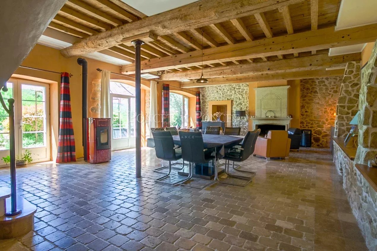 16 Bedroom Villa/Townhouse's Image 12