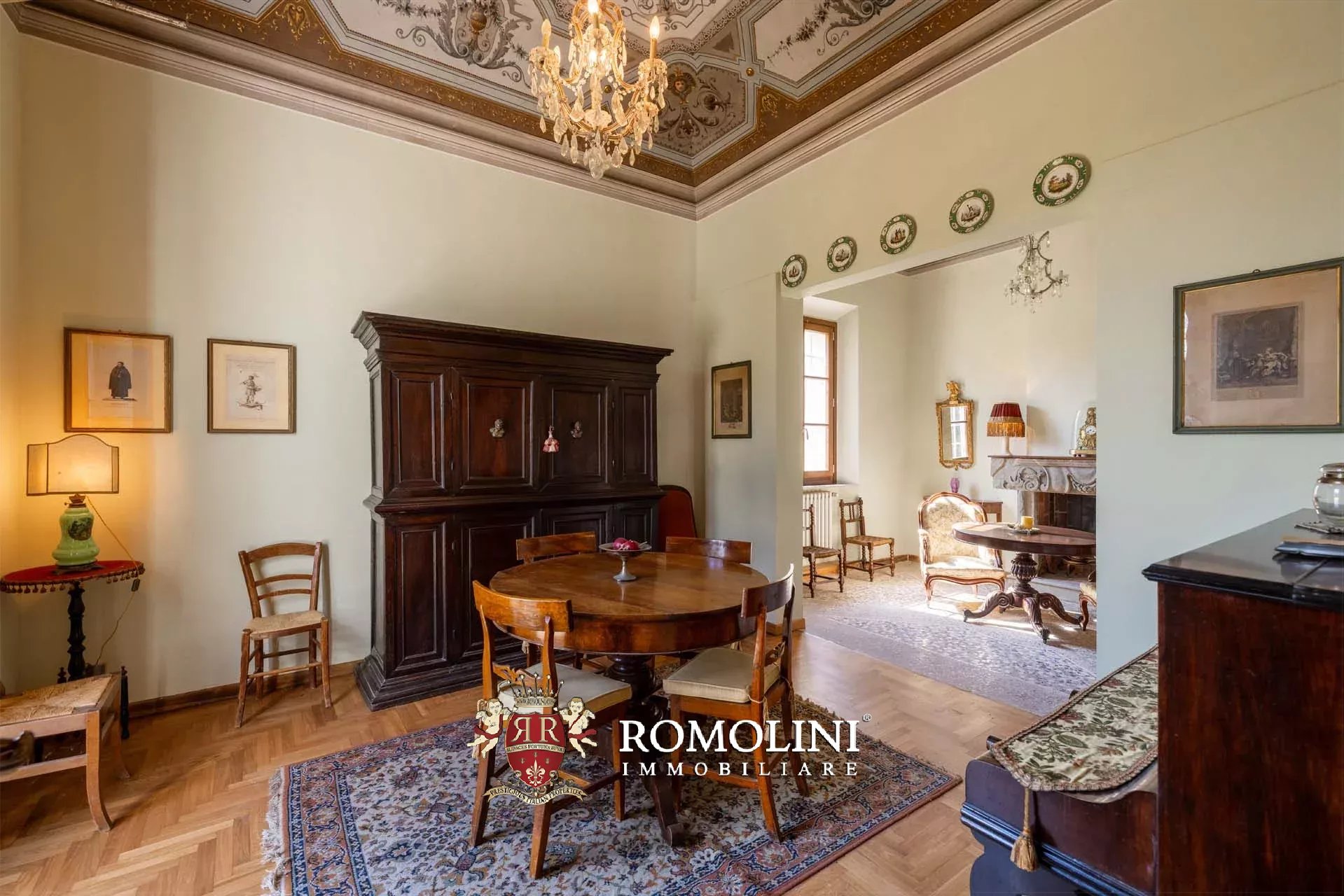 6 Bedroom Villa/Townhouse's Image 15