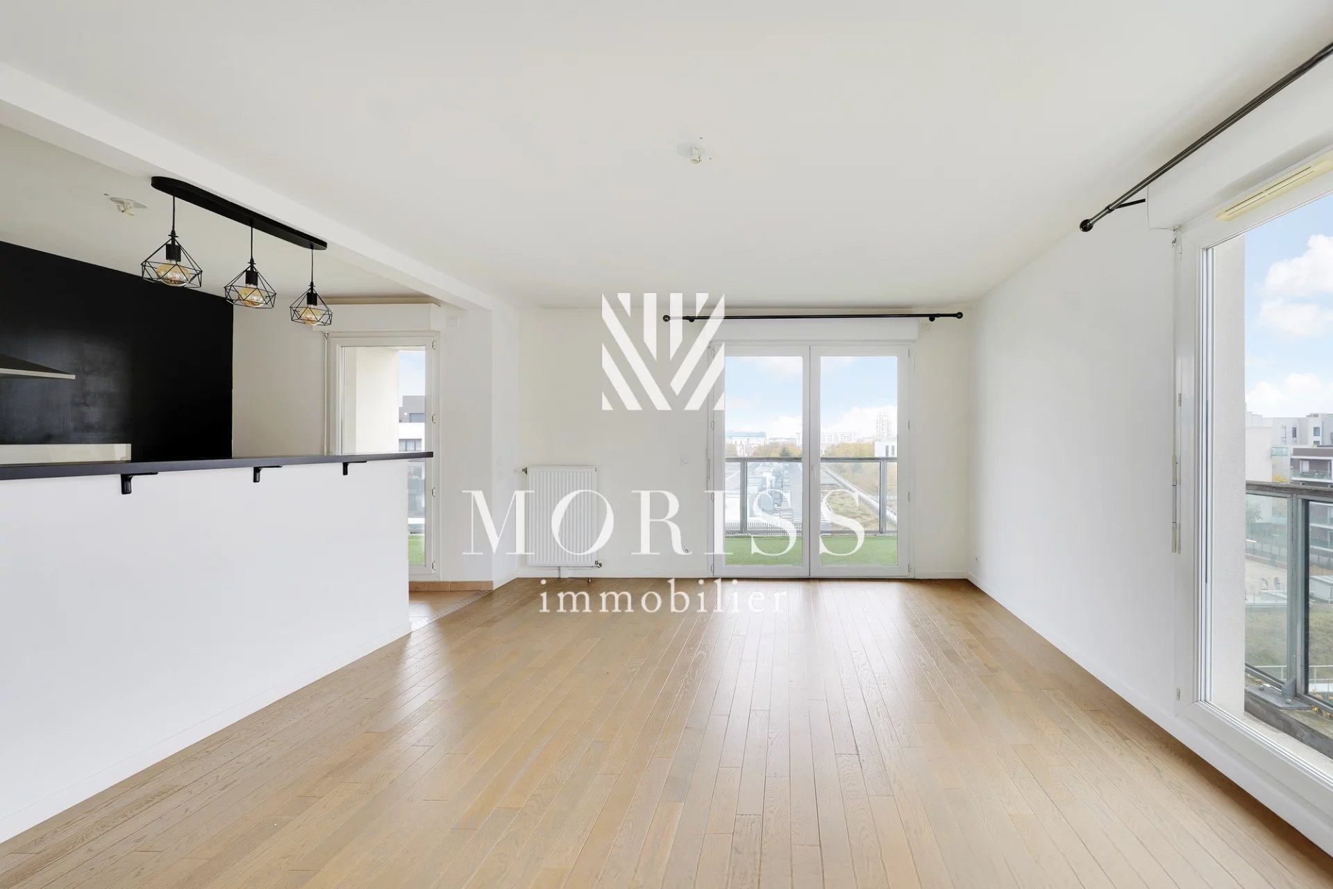 APPARTEMENT 4 PIECES 3 CHAMBRES - TERRASSE  - GENEVILLIERS - Image 1