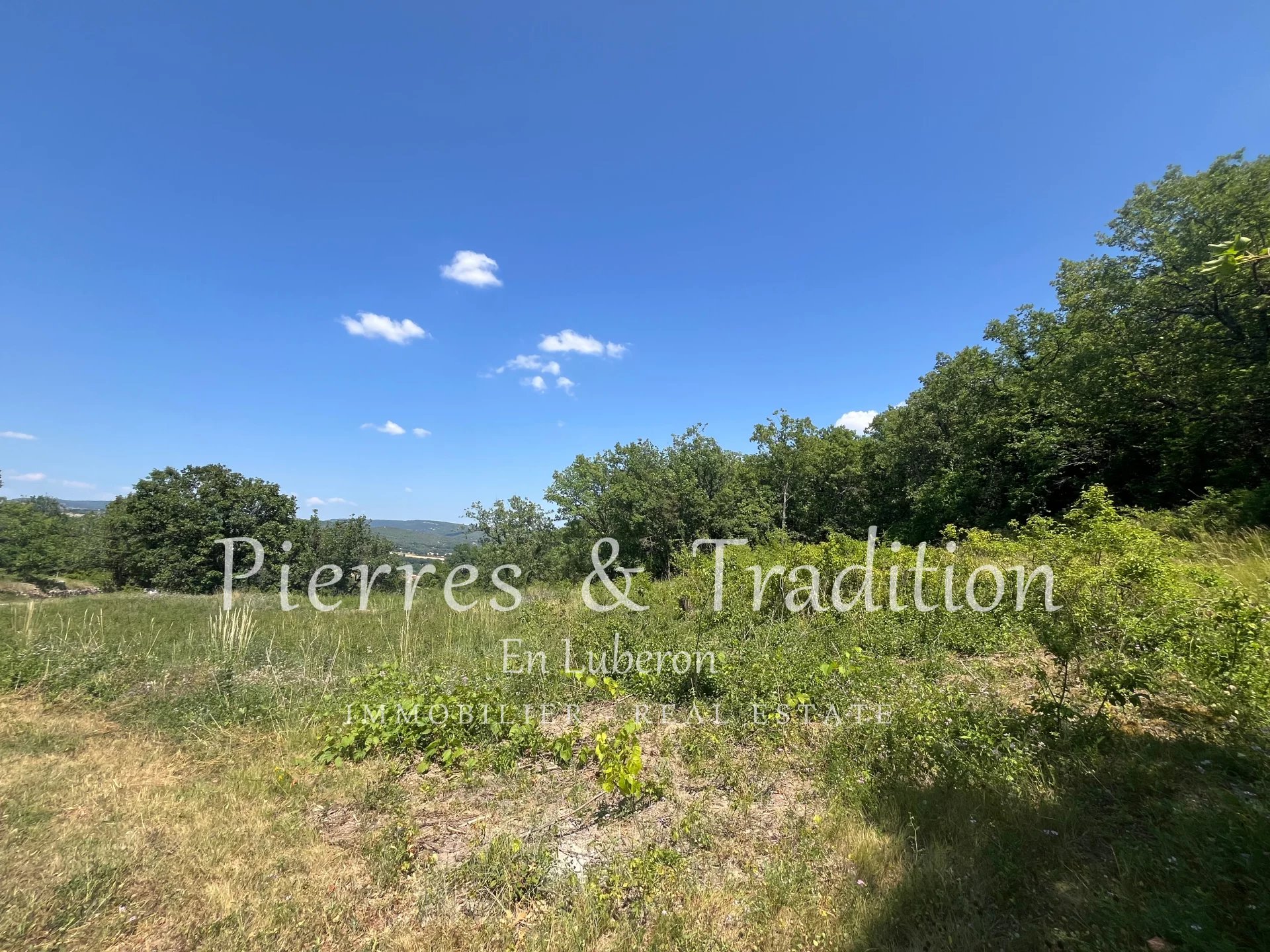 Agence immobilière de Pierres et Tradition en Luberon Apt