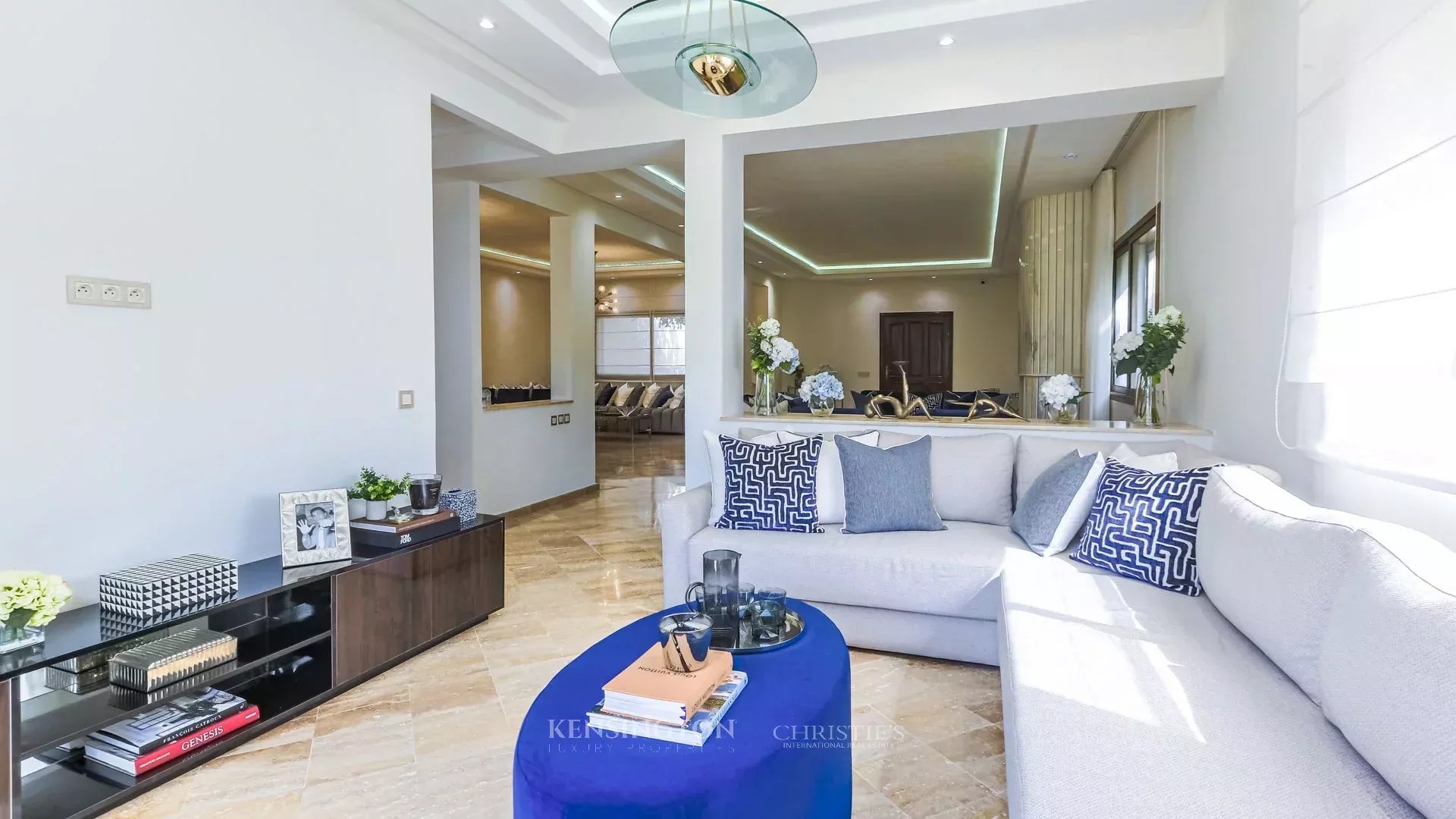 4 Bedroom Villa/Townhouse's Image 3
