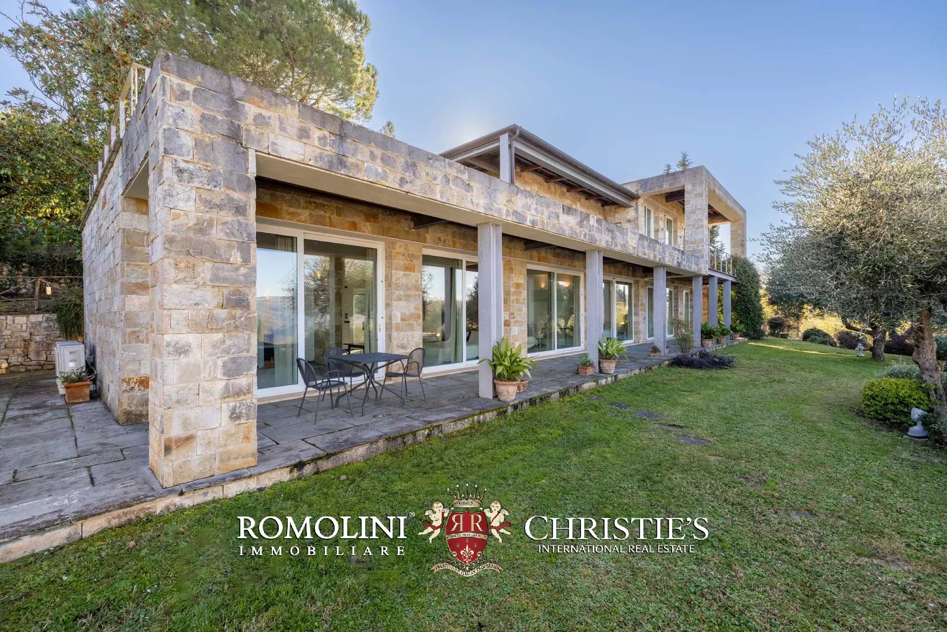 4 Bedroom Villa/Townhouse's Image 58