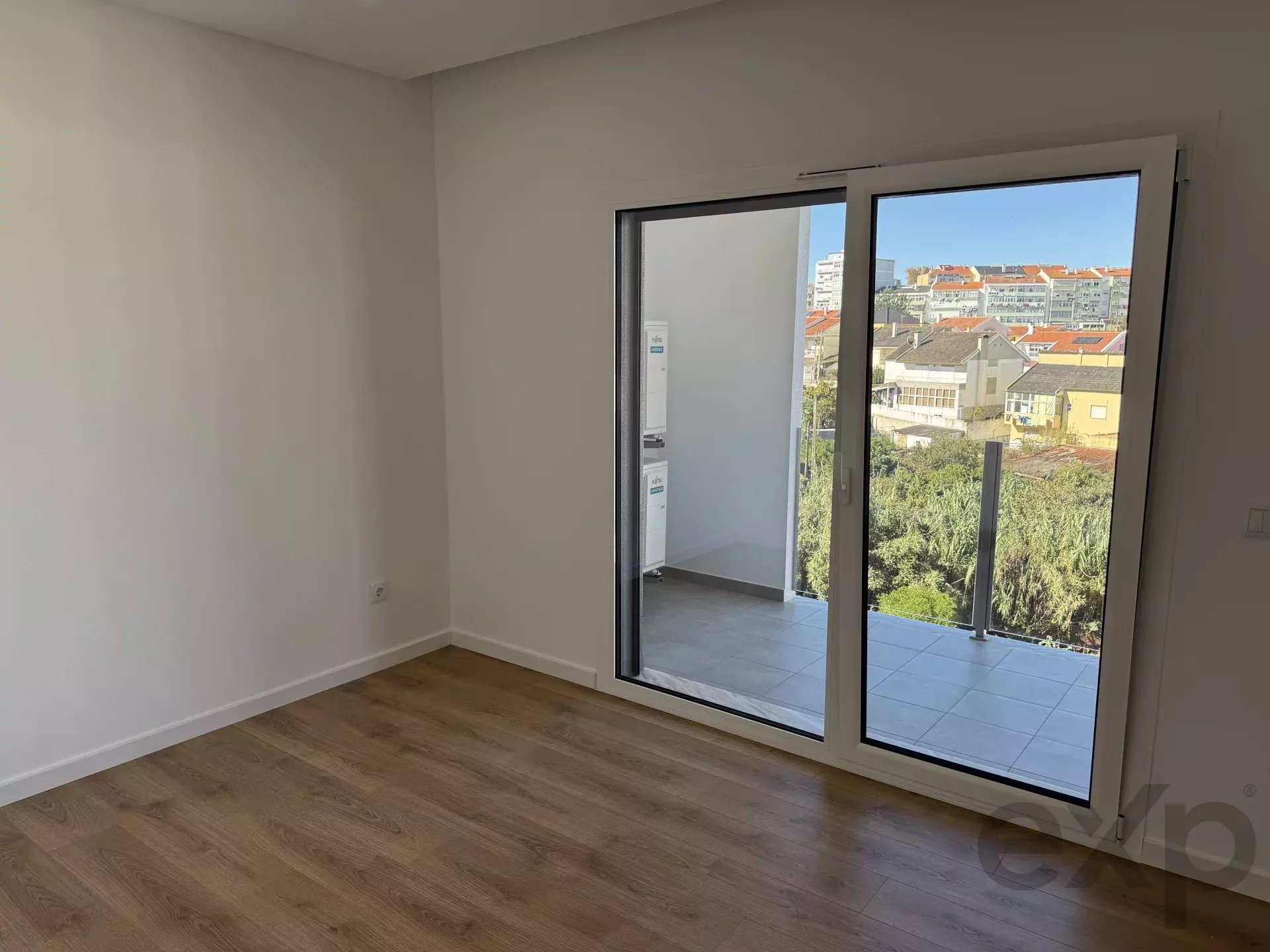 Modern 3-bedroom apartment with 142m² in Seixal 85506239 image 8