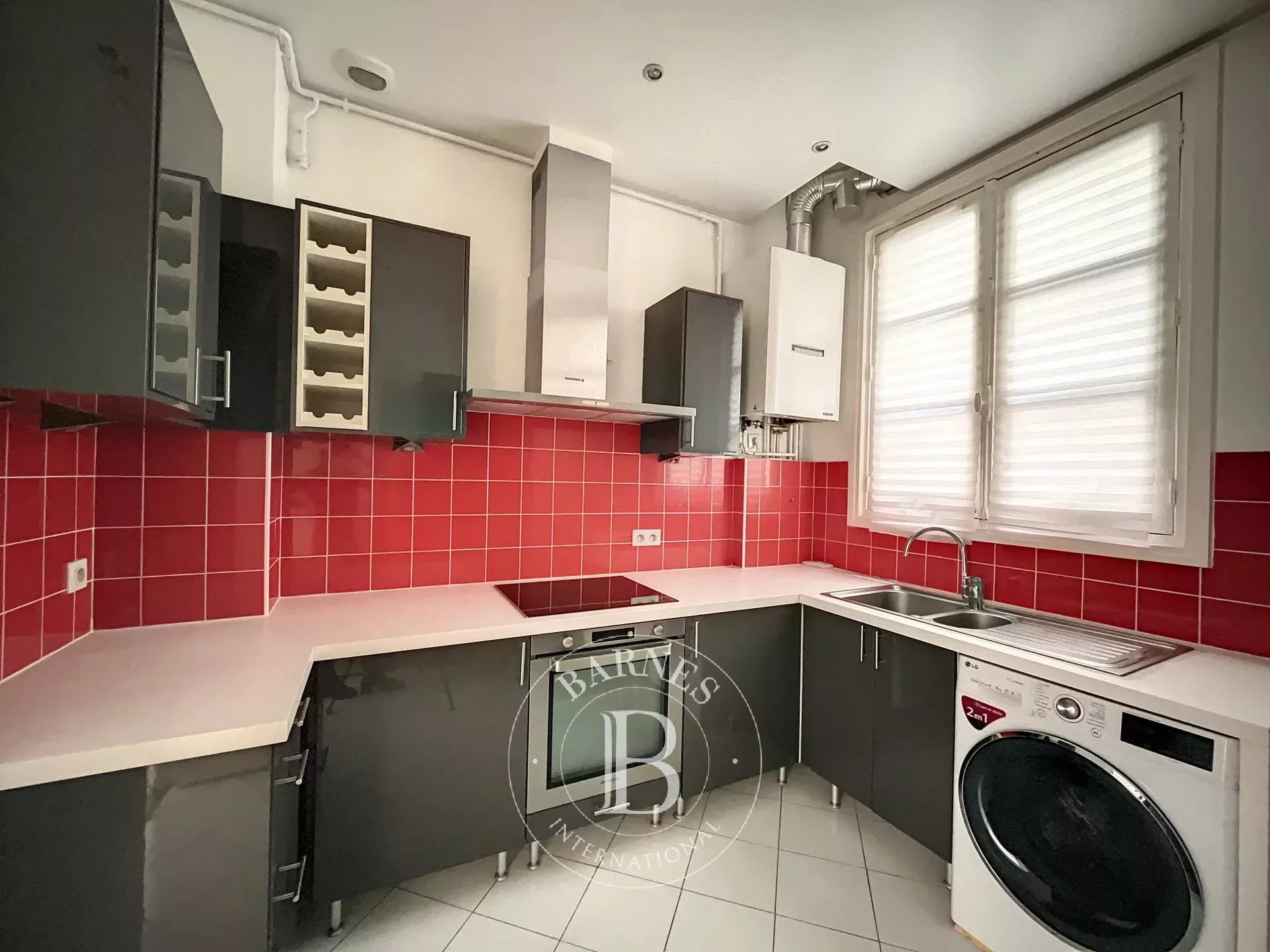 Daire Paris 8ème - picture 4