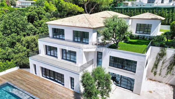 VILLA FOR SALE - CANNES CALIFORNIE WITH SEA VIEW — photo 1