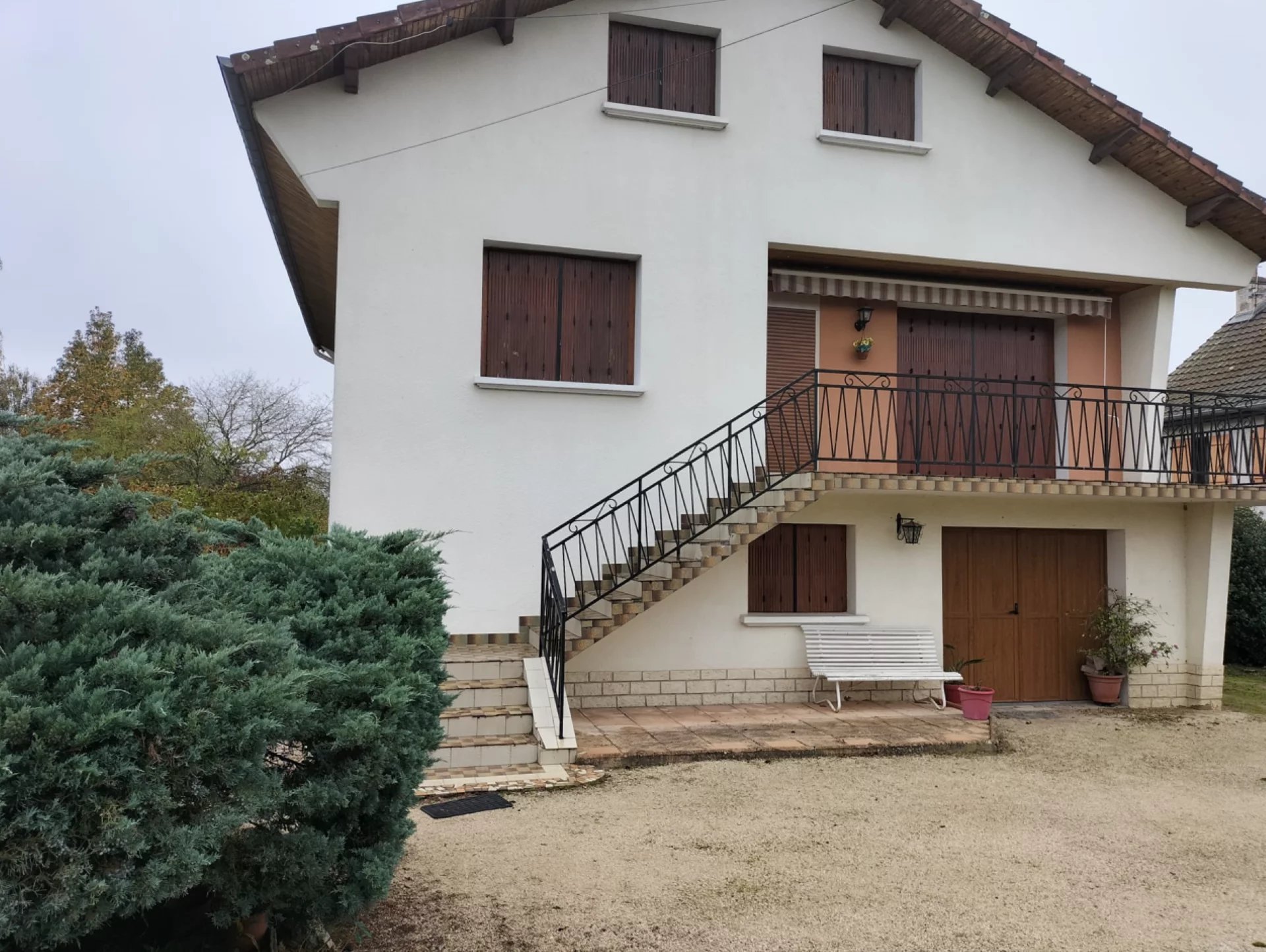 MAISON SUR SOUS-SOL AU FORT POTENTIEL