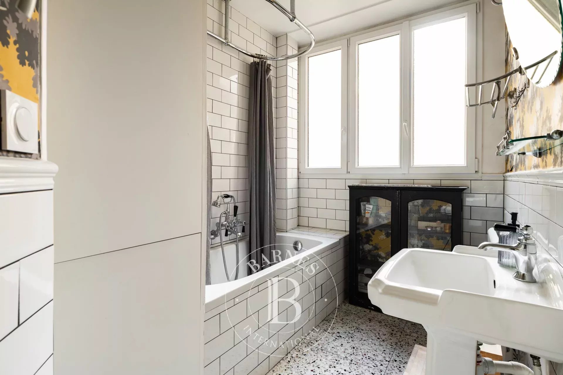 Daire Paris 18ème - picture 8