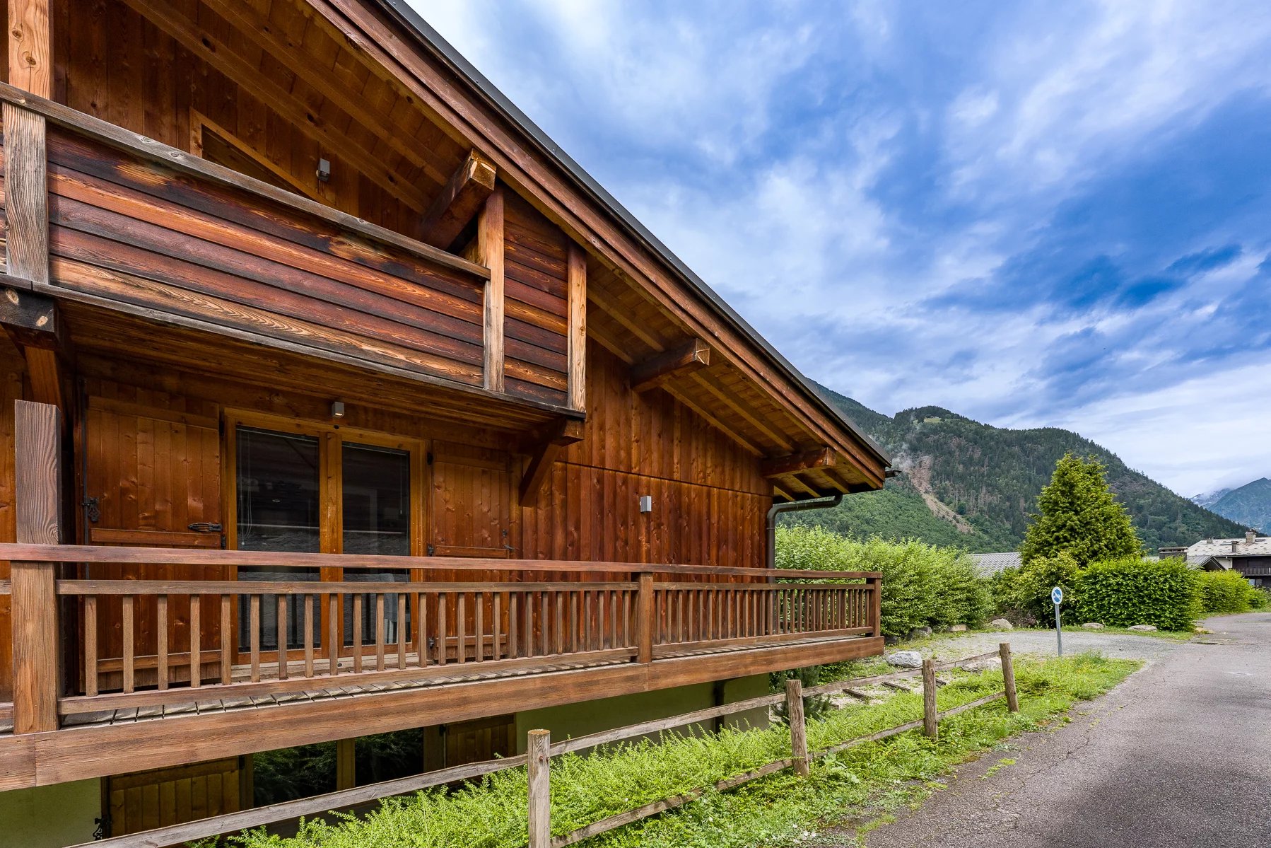 Photo of LES HOUCHES : 4-bedroom apartment over four floors with breathtaking views