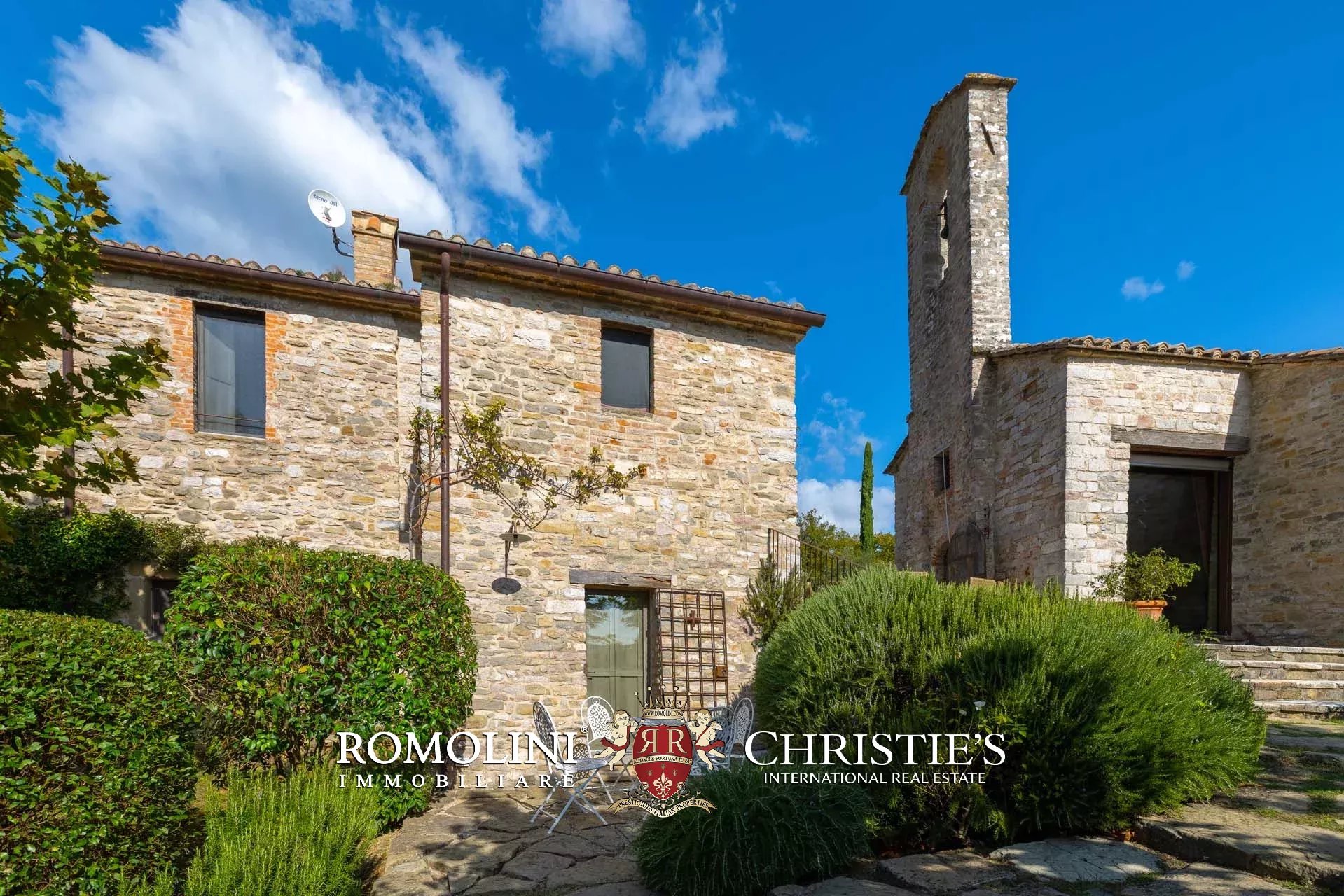 8 Bedroom Villa/Townhouse's Image 29