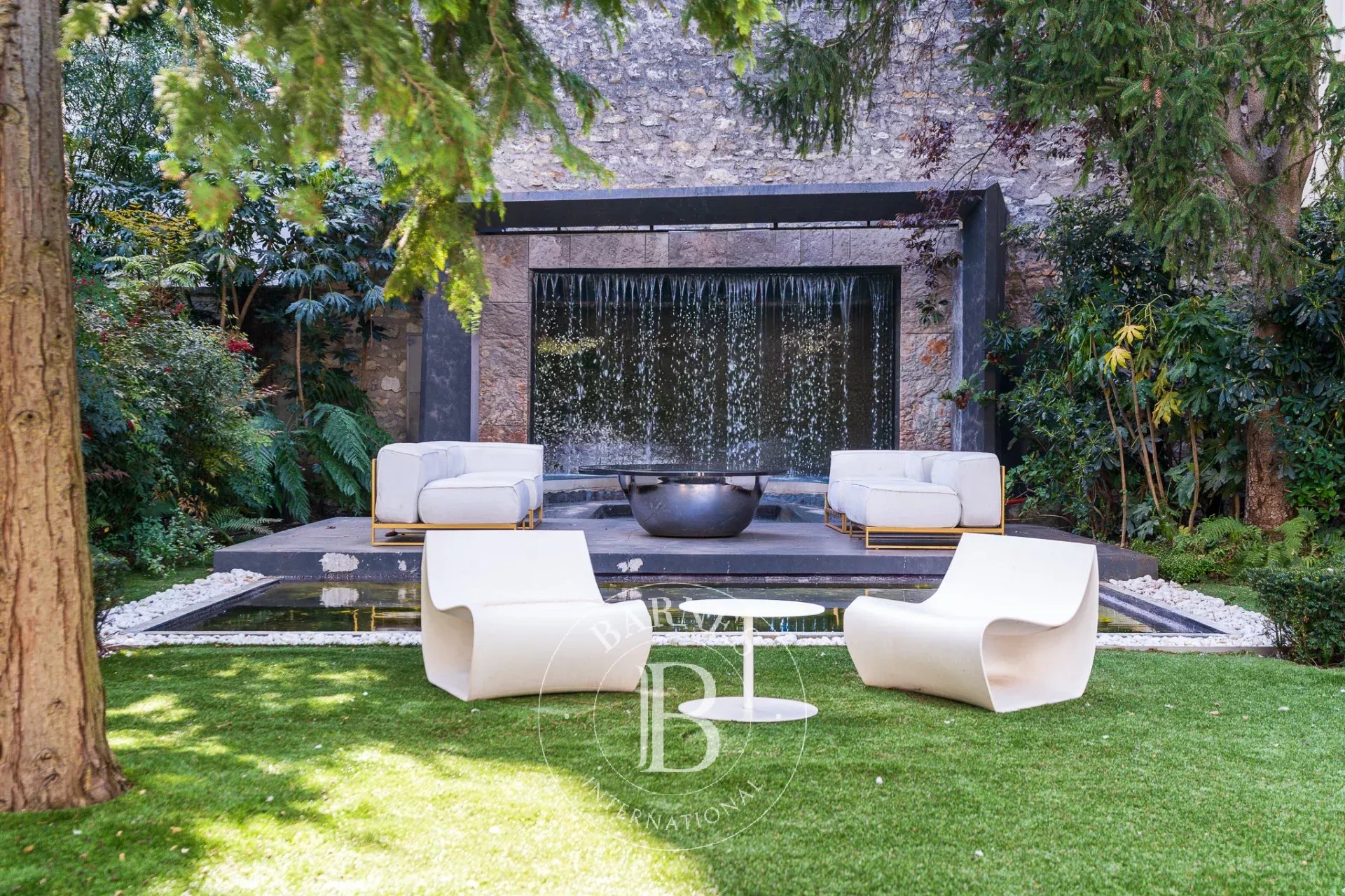 Mansion Paris 75016  -  ref 86847449 (picture 2)