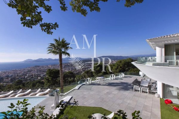 Villa Julia: Ultra-Luxury Family Estate in Cannes | Legacy Property — photo 4
