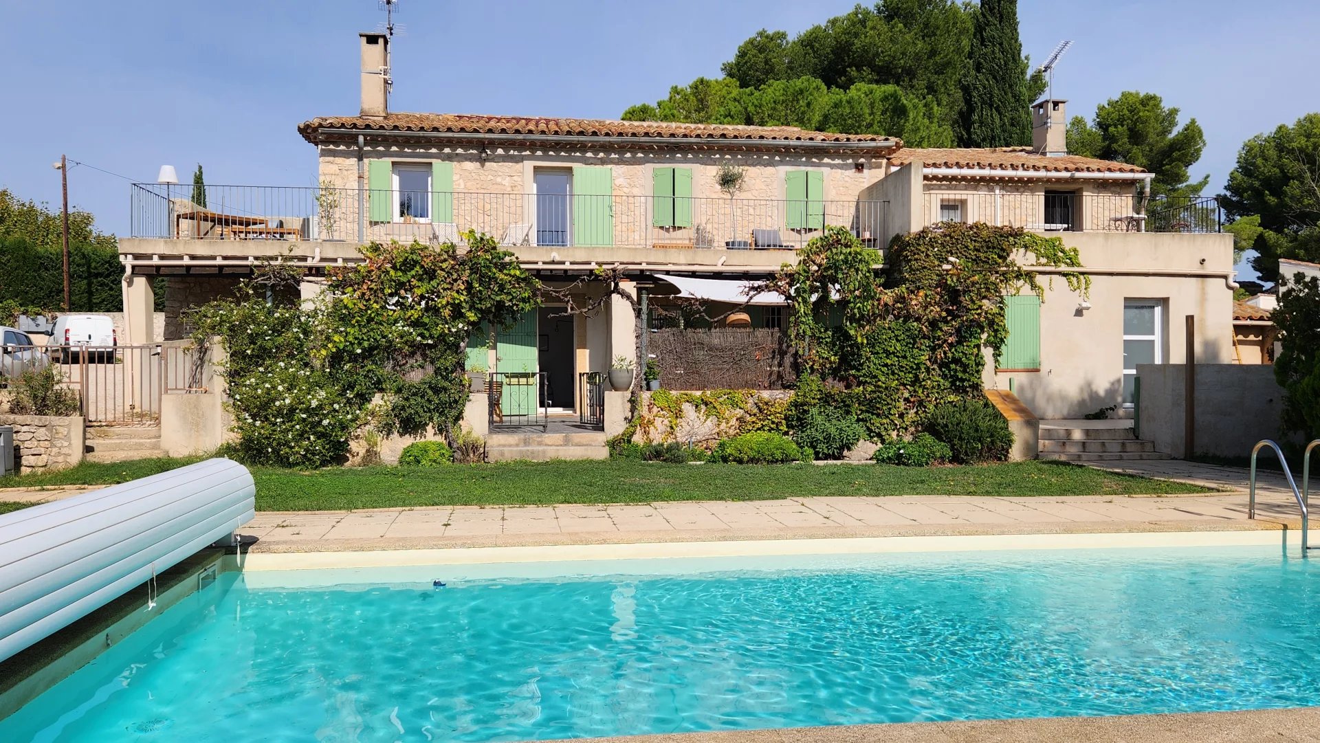 Rognac Les Brets - T3 avec 2 parkings et piscine